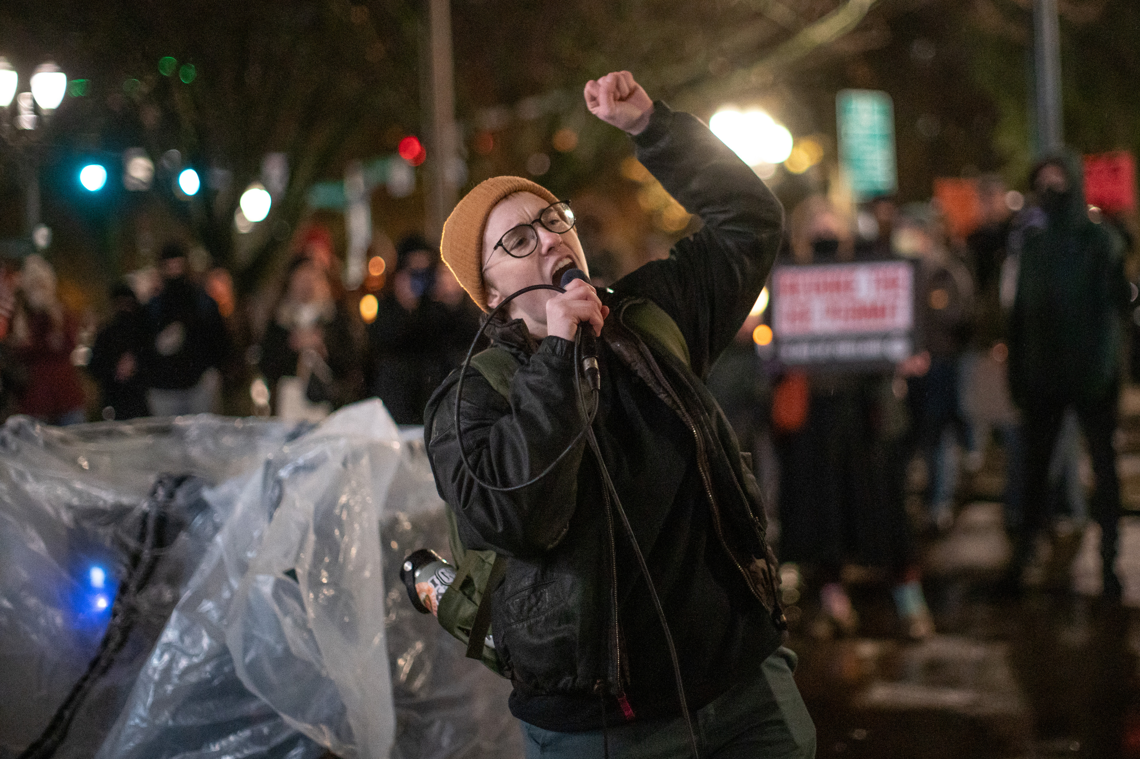 Portland vigil for Renee Nicole Good shot and killed by ICE in ...