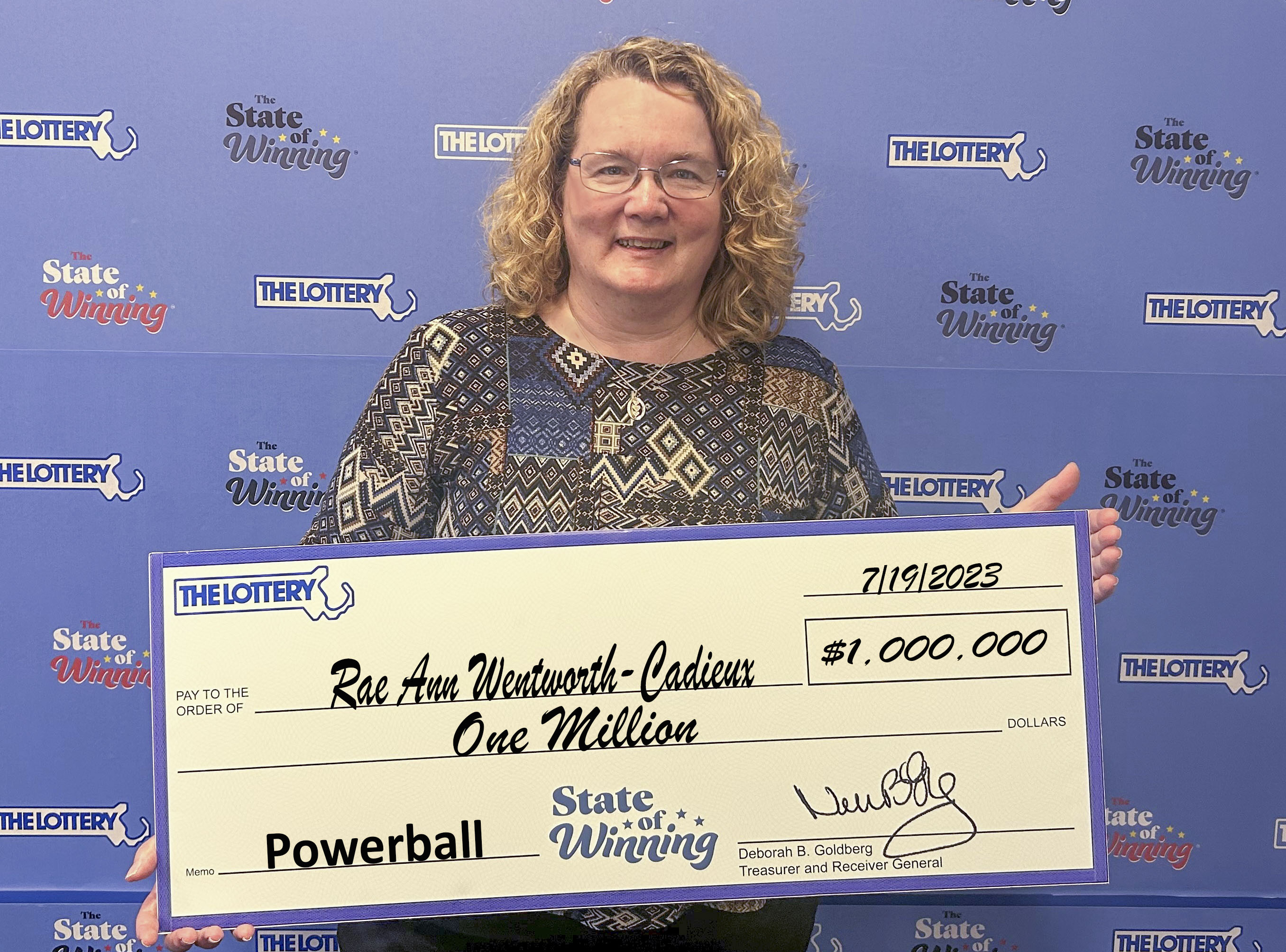 Mass. Lottery: $1M Powerball winner uses '7-Eleven,' race car