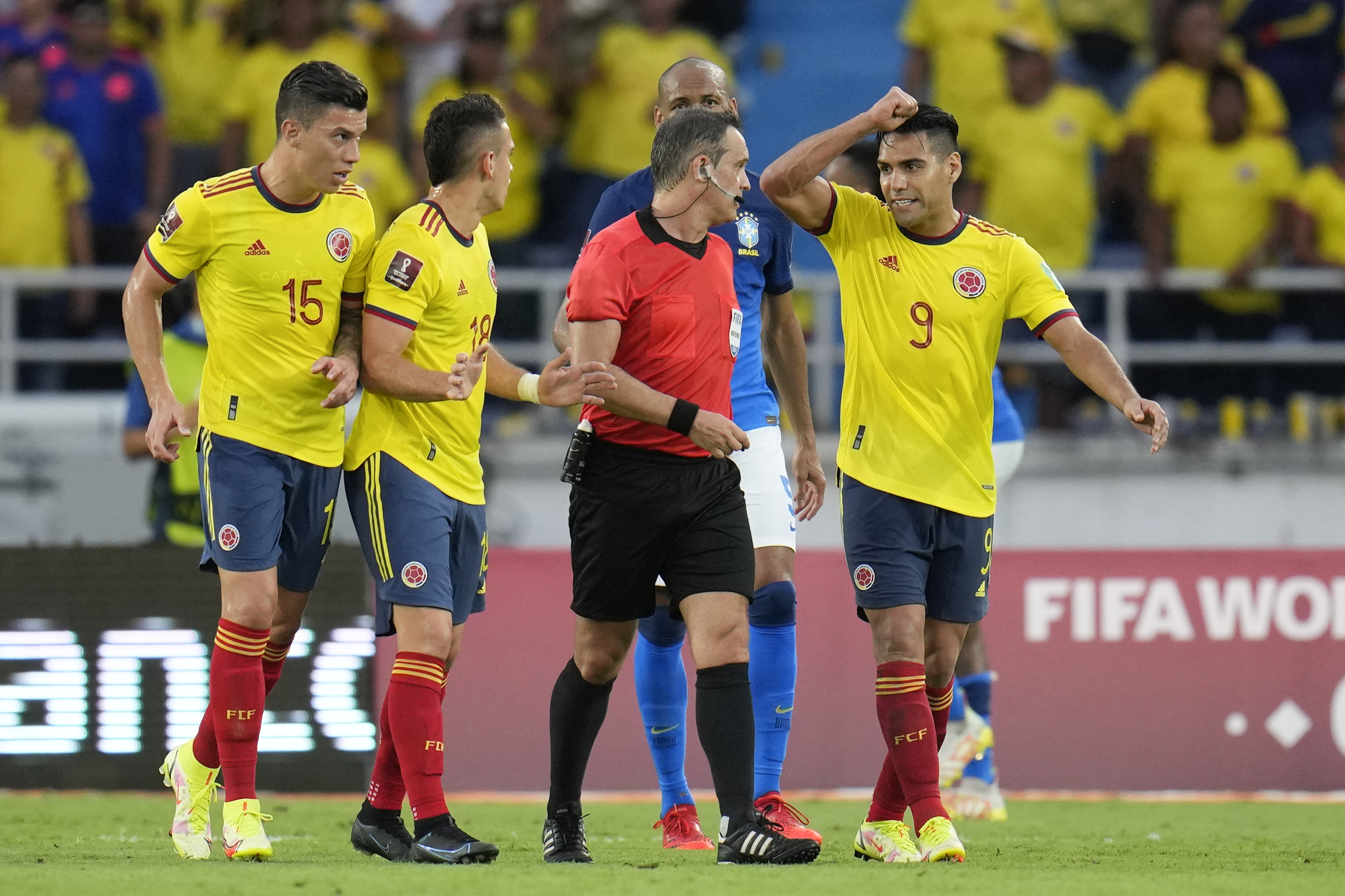 Colombia vs. Ecuador LIVE STREAM (10/14/21): Watch CONMEBOL 2022 FIFA World  Cup qualifier online, en vivo