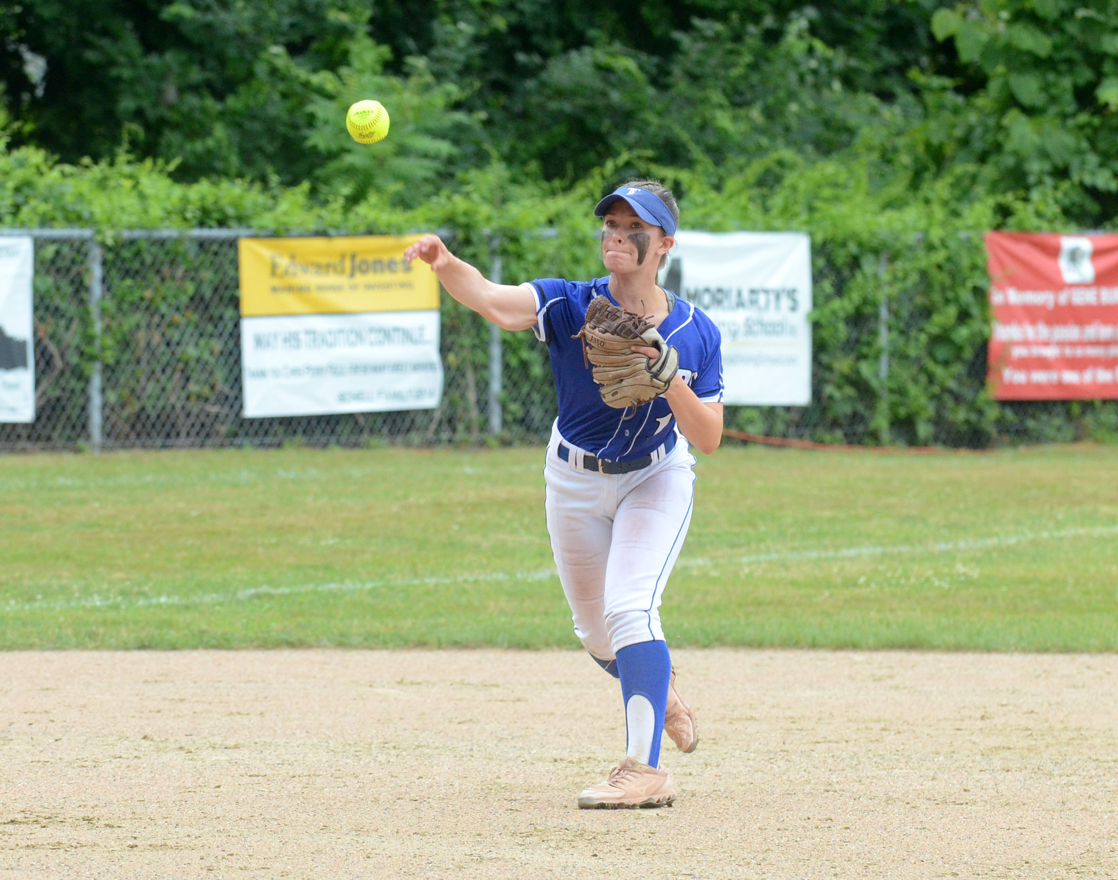 Turners Falls softball defeats Amesbury, wins first state title since 2017
