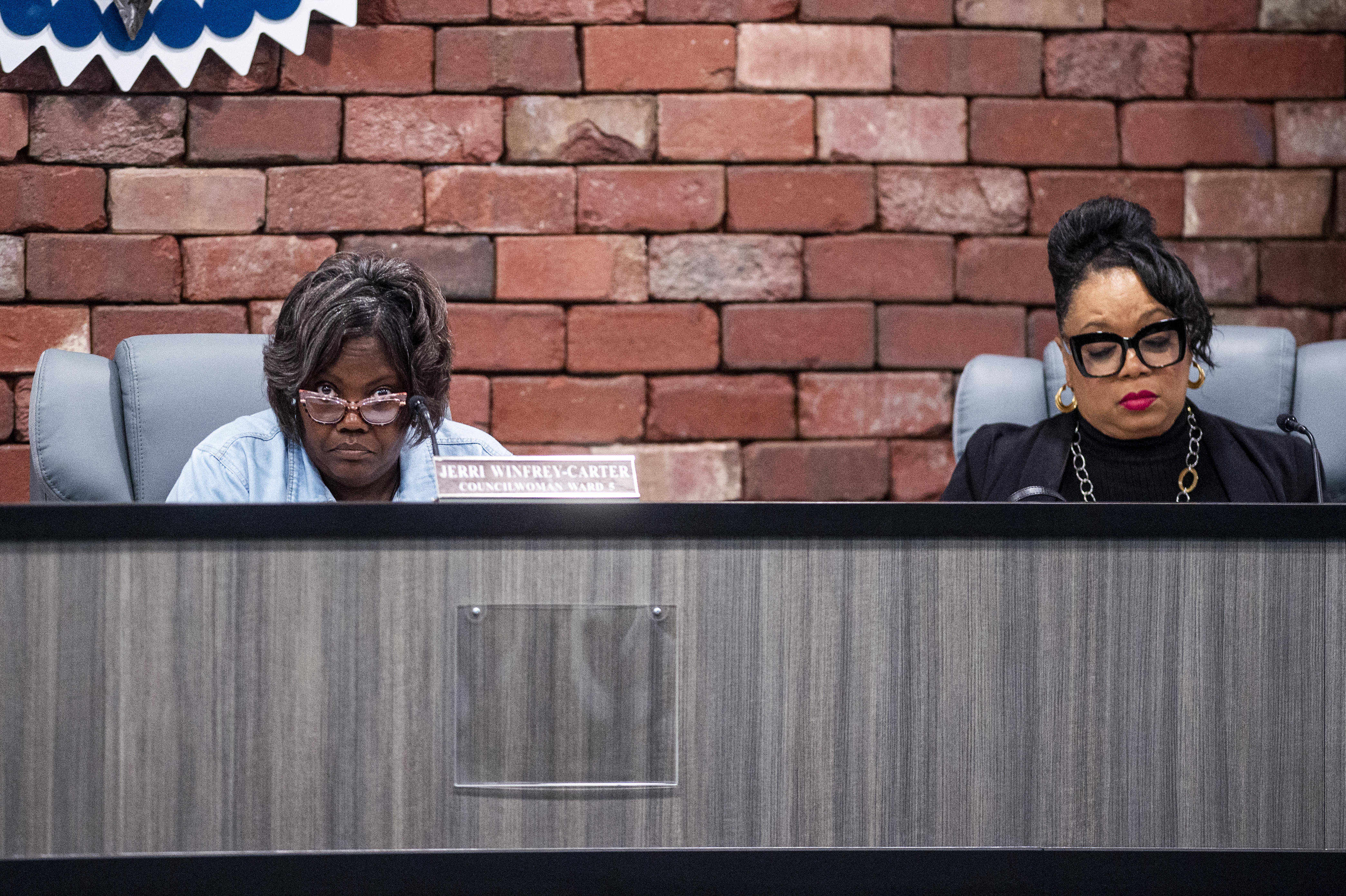 Flint City Council continue special meeting two days after council ...