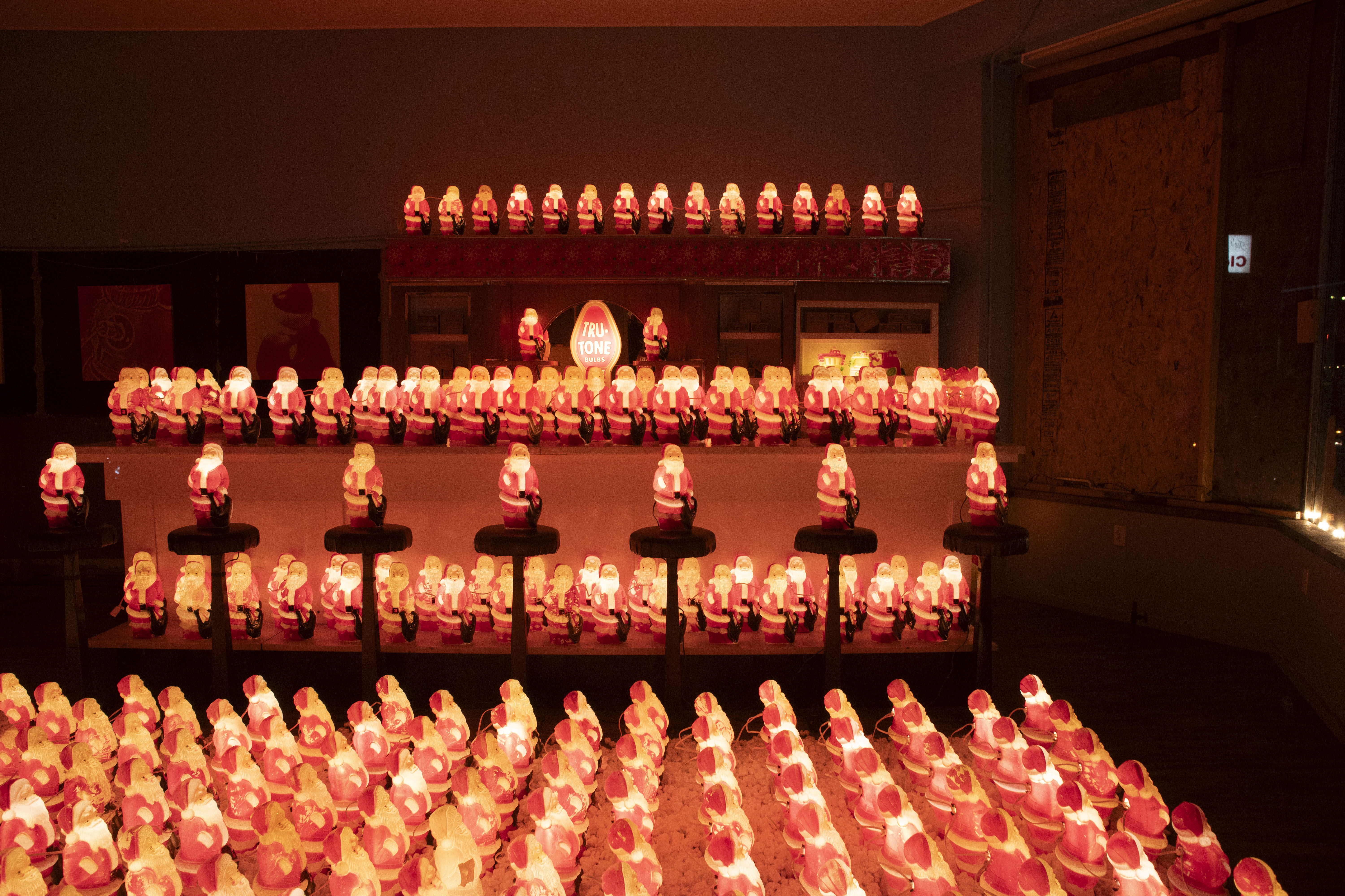 2024 Santa Clones illuminate Portland - oregonlive.com