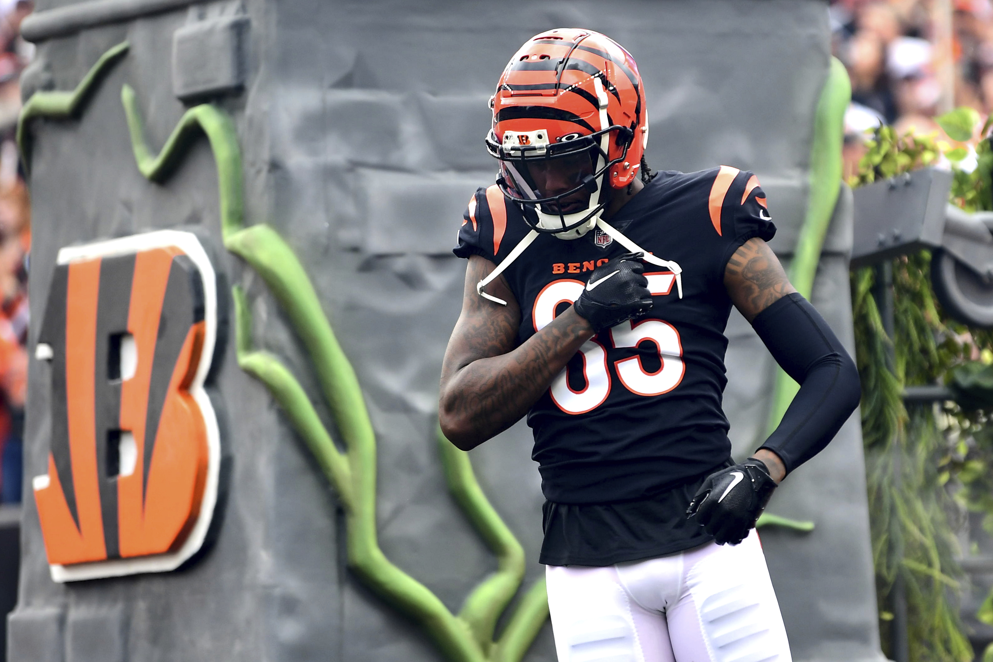 Tee Higgins' status uncertain for Sunday's Bengals vs. Cowboys