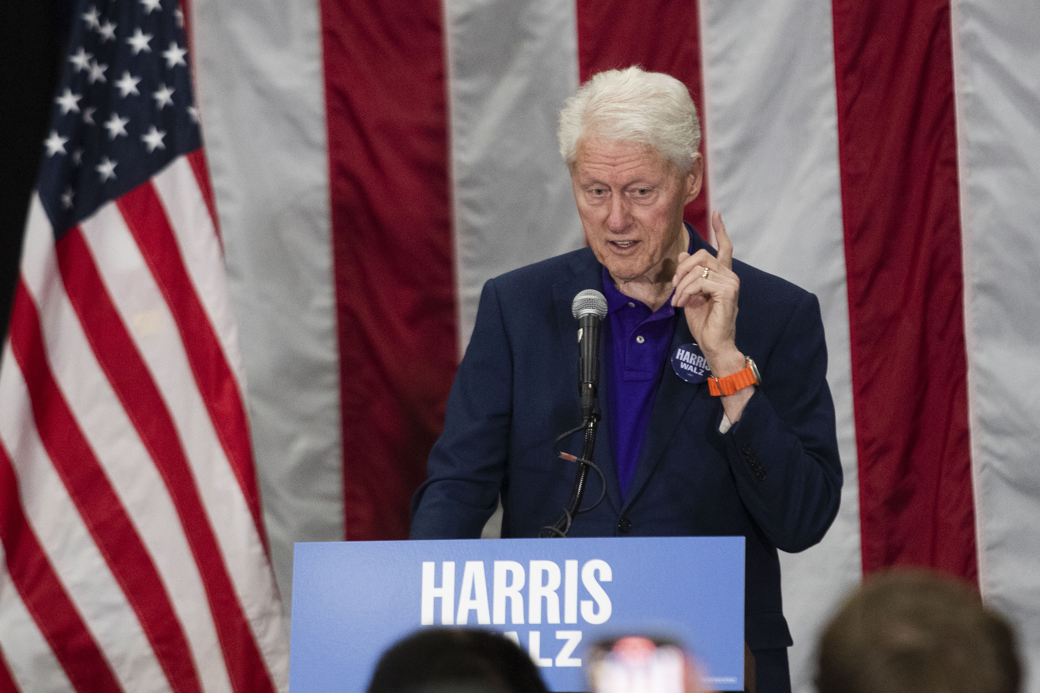 Bill Clinton and Gretchen Whitmer hold rally for Kamala Harris in ...