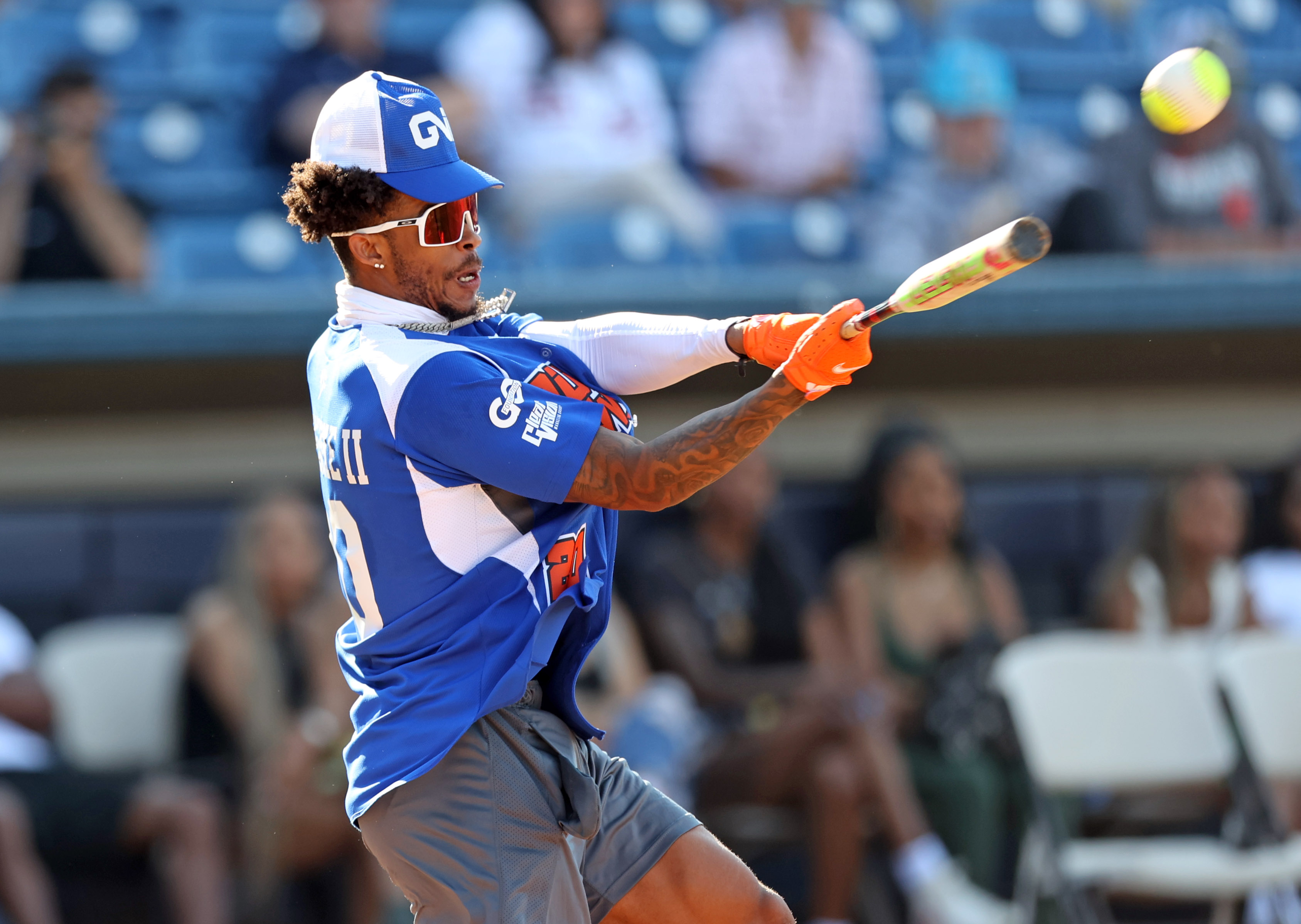 Donovan Mitchell shows off baseball skills at Greg Newsome's softball game