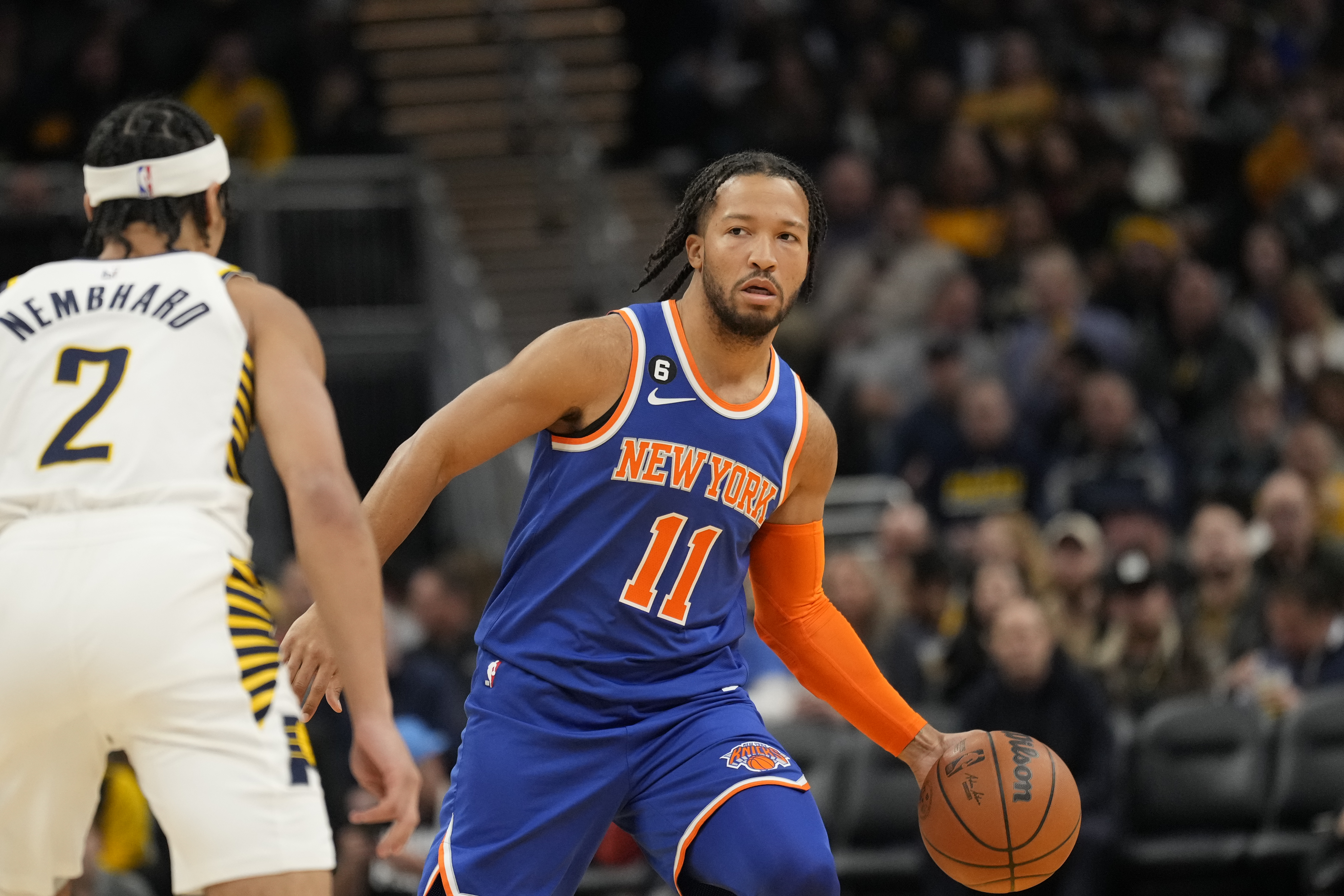 Former Villanova star Jalen Brunson wear Jalen Hurts Eagles jersey to  Knicks game