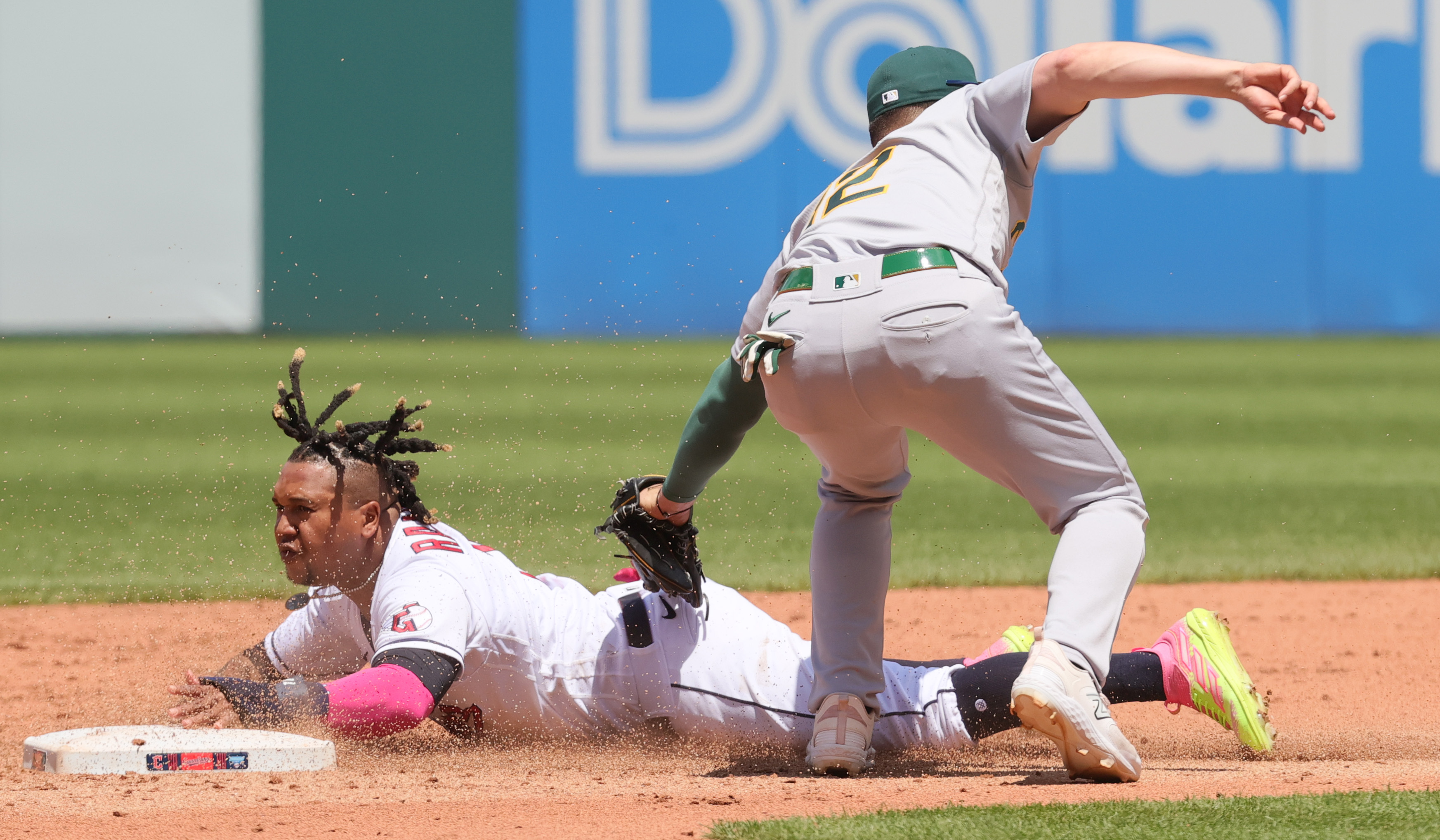 Josh Bell, Guardians come back to sweep sliding A's