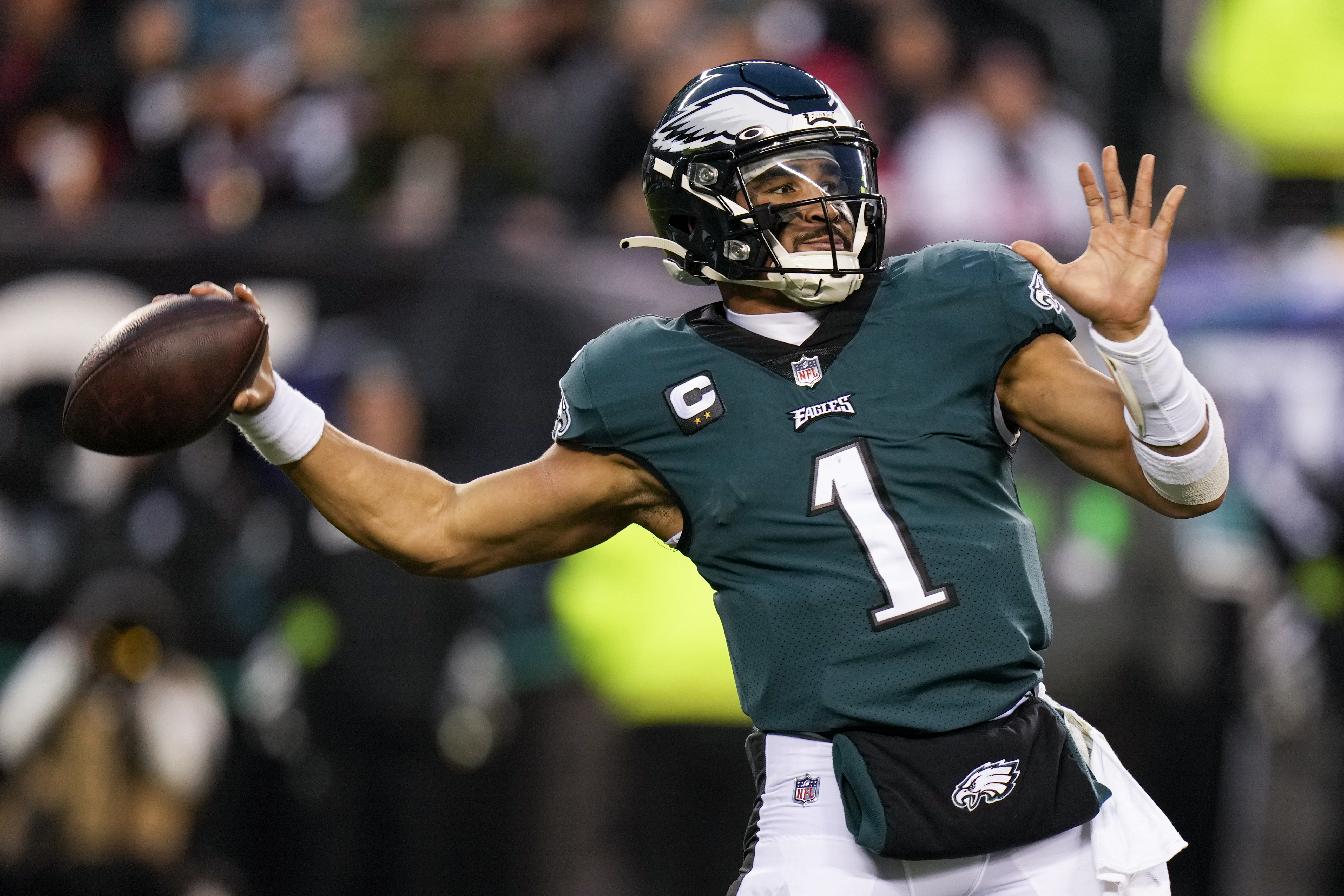 Super Bowl 2023 early odds: Eagles favorites vs. Chiefs