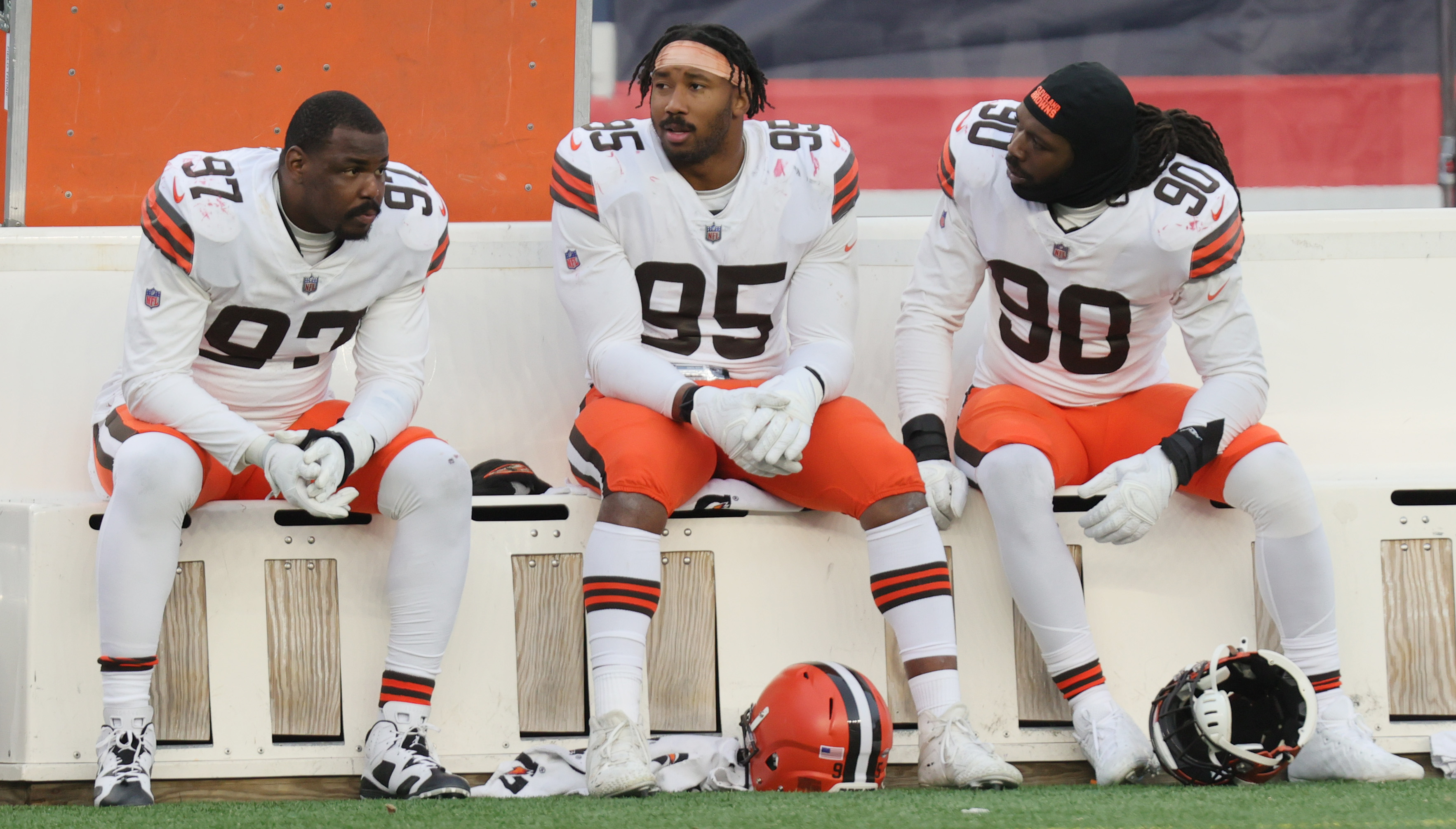 Browns defense squanders opportunity on the ground against the Patriots:  Ashley Bastock 