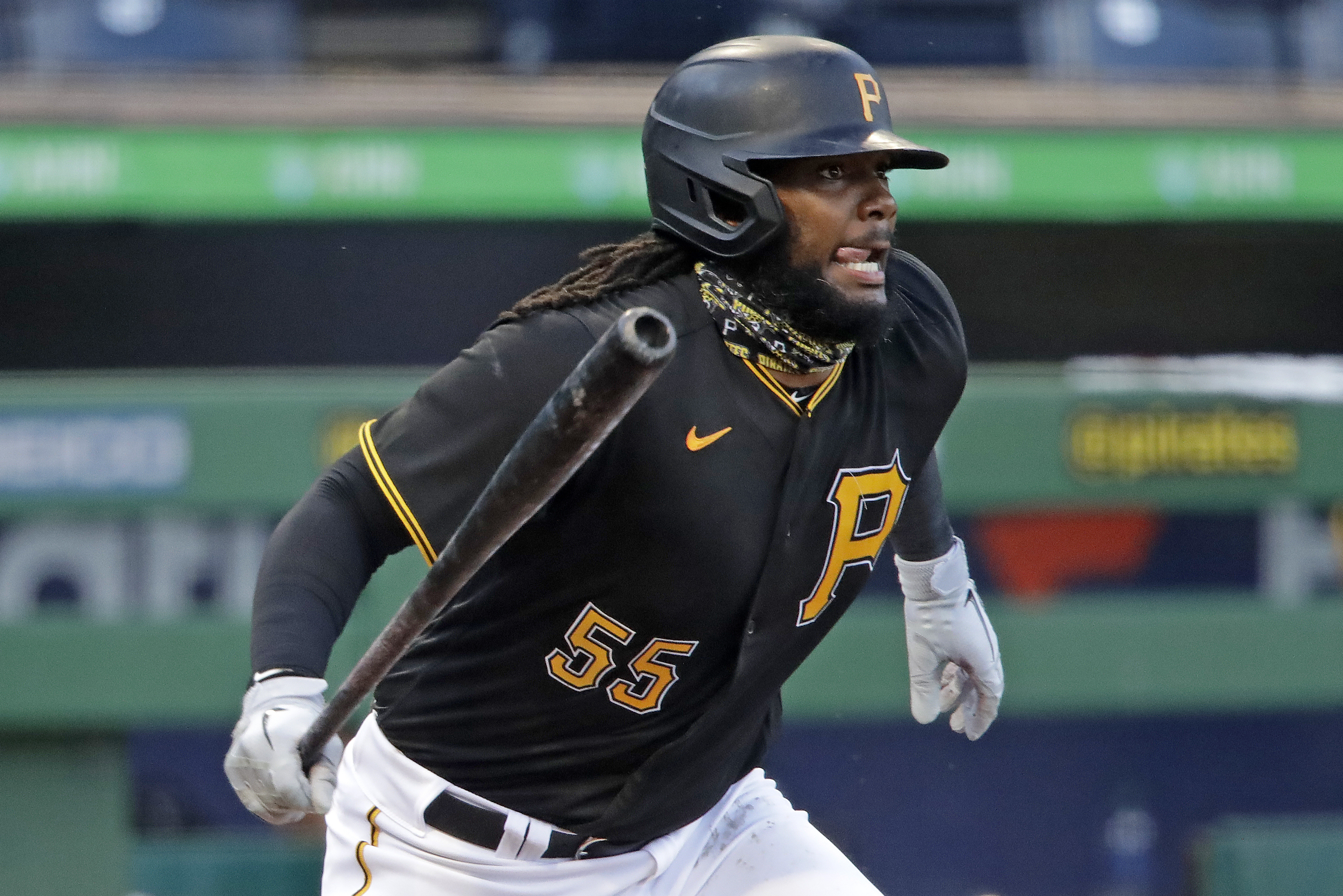 Cleveland Guardians confirm Josh Bell's two-year $33 million contract 