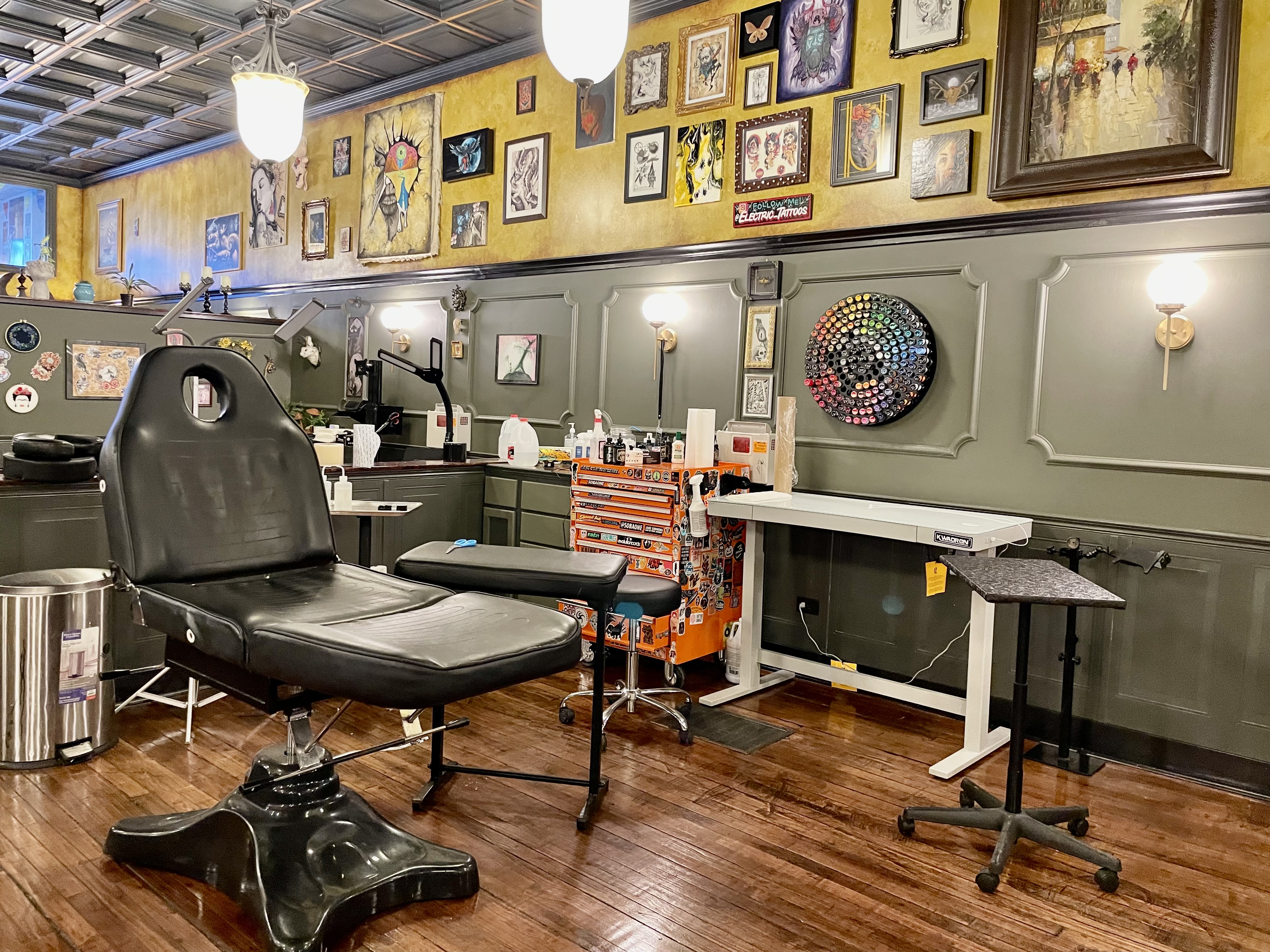 New tattoo parlor opens in Grand Rapids neighborhood 