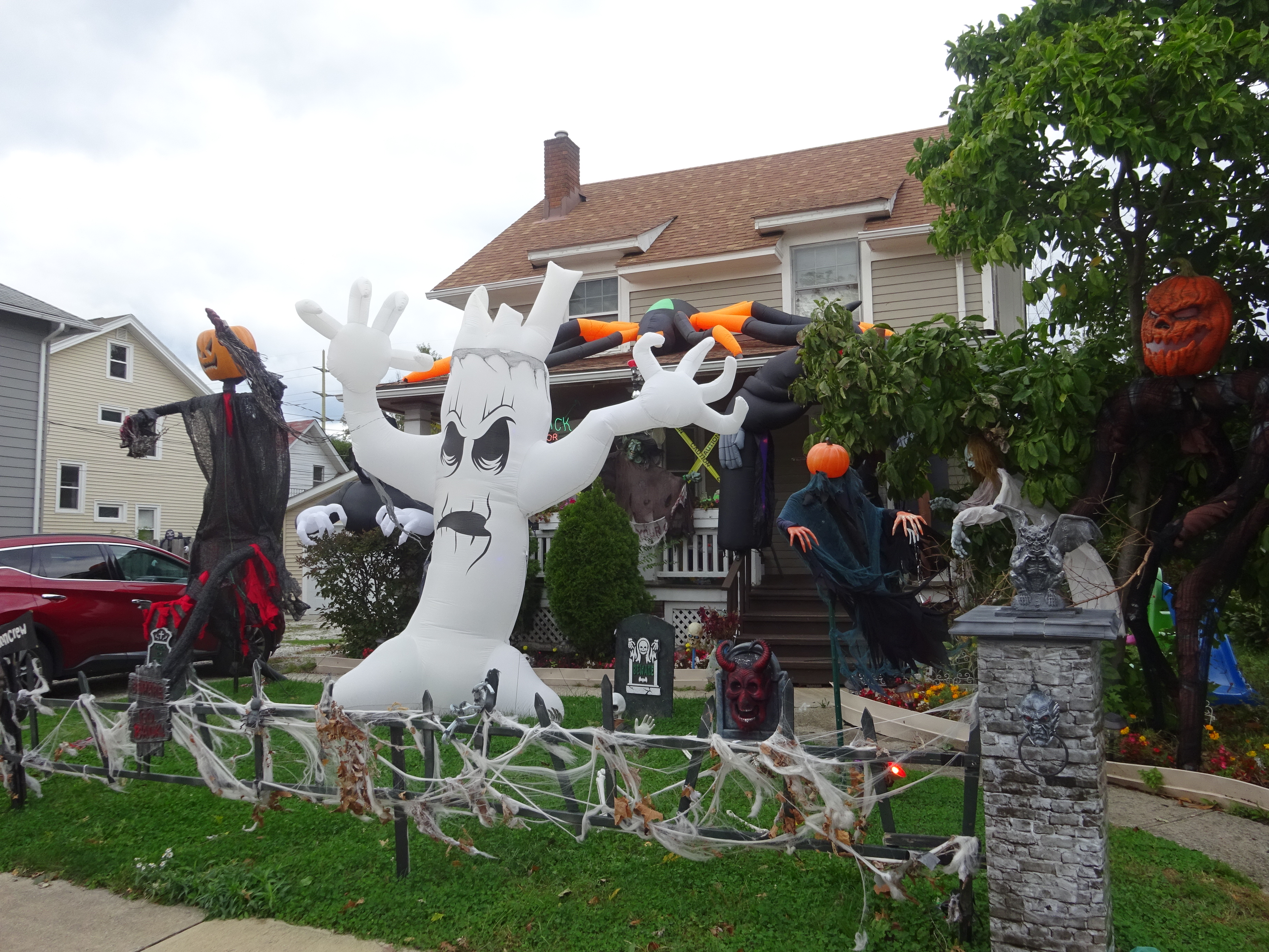 Where to see the best Halloween decorations in Northeast Ohio