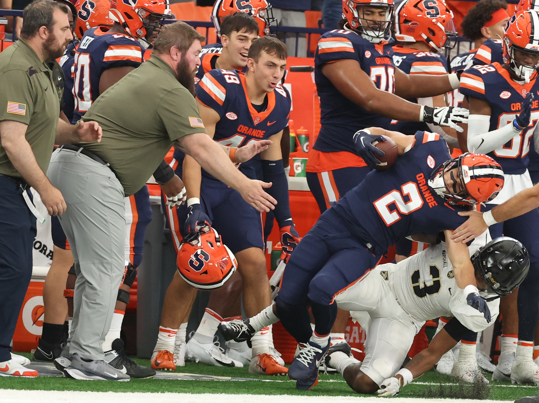 Syracuse stays unbeaten in 29-16 win over Army