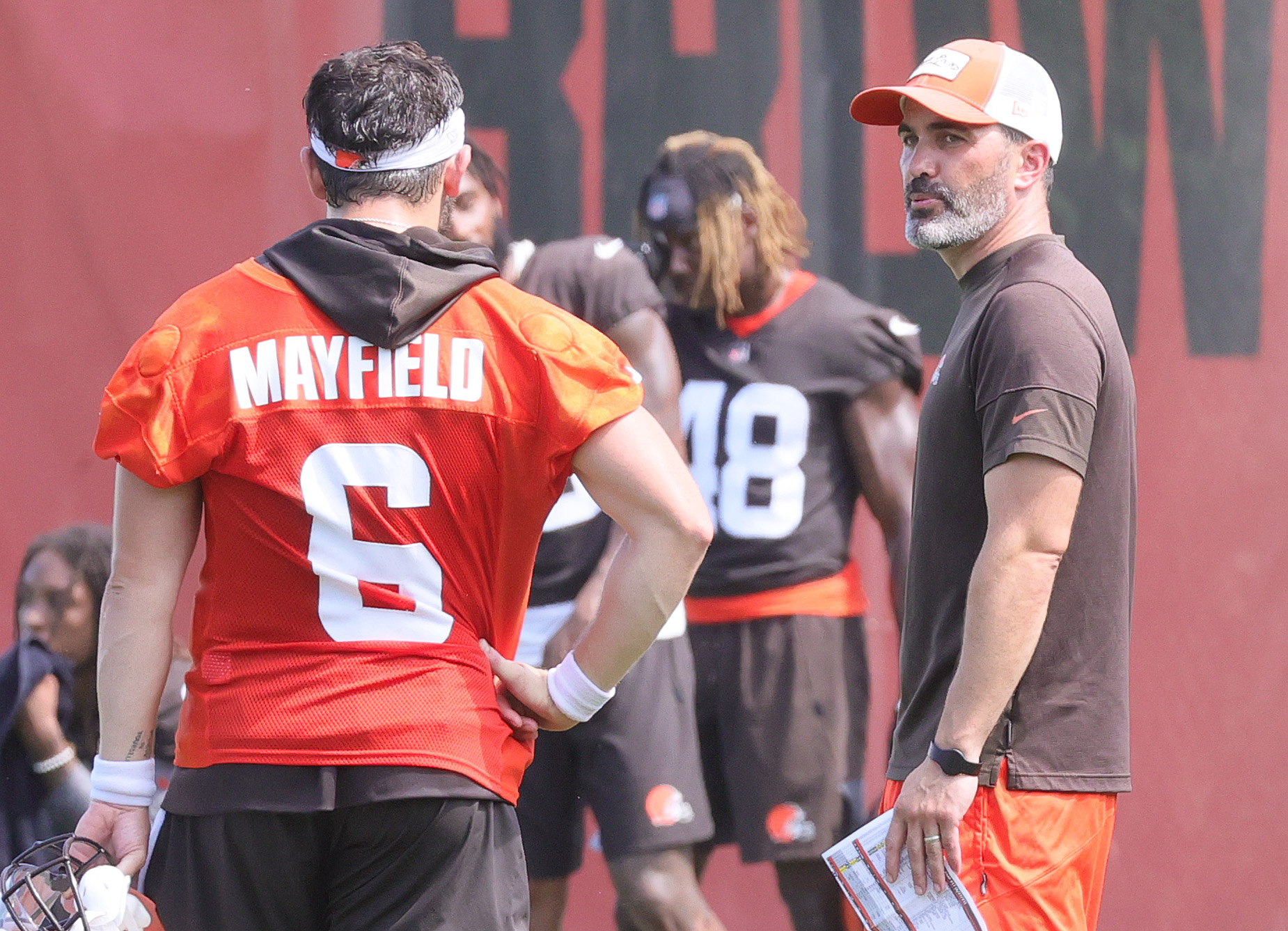 Jeremiah Owusu-Koramoah can still start vs. Chiefs, Baker Mayfield to play  about 2 series vs. Falcons, and more: Browns Insider 