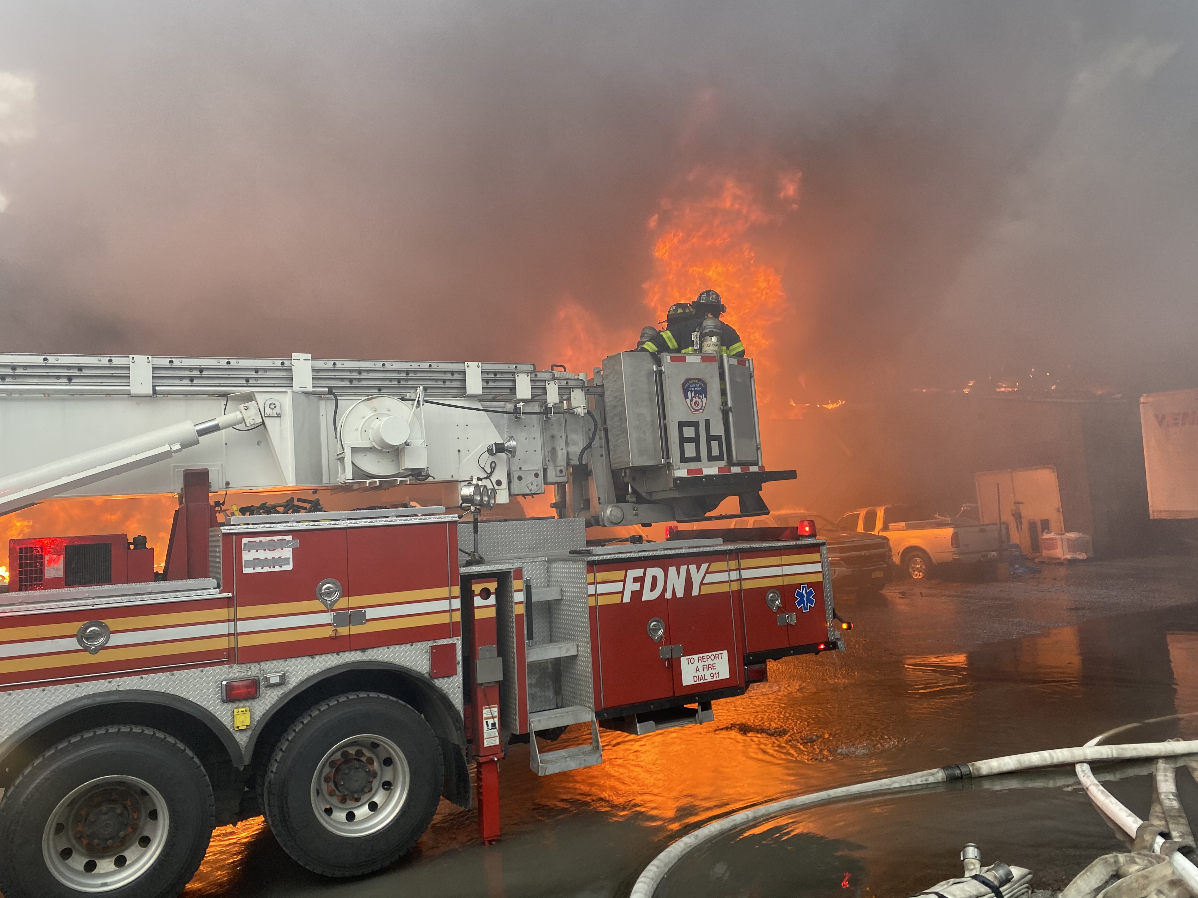 Mariners Harbor Factory Fire Under Control After 5 Hour Battle 1 Ems Worker Seriously Hurt Silive Com