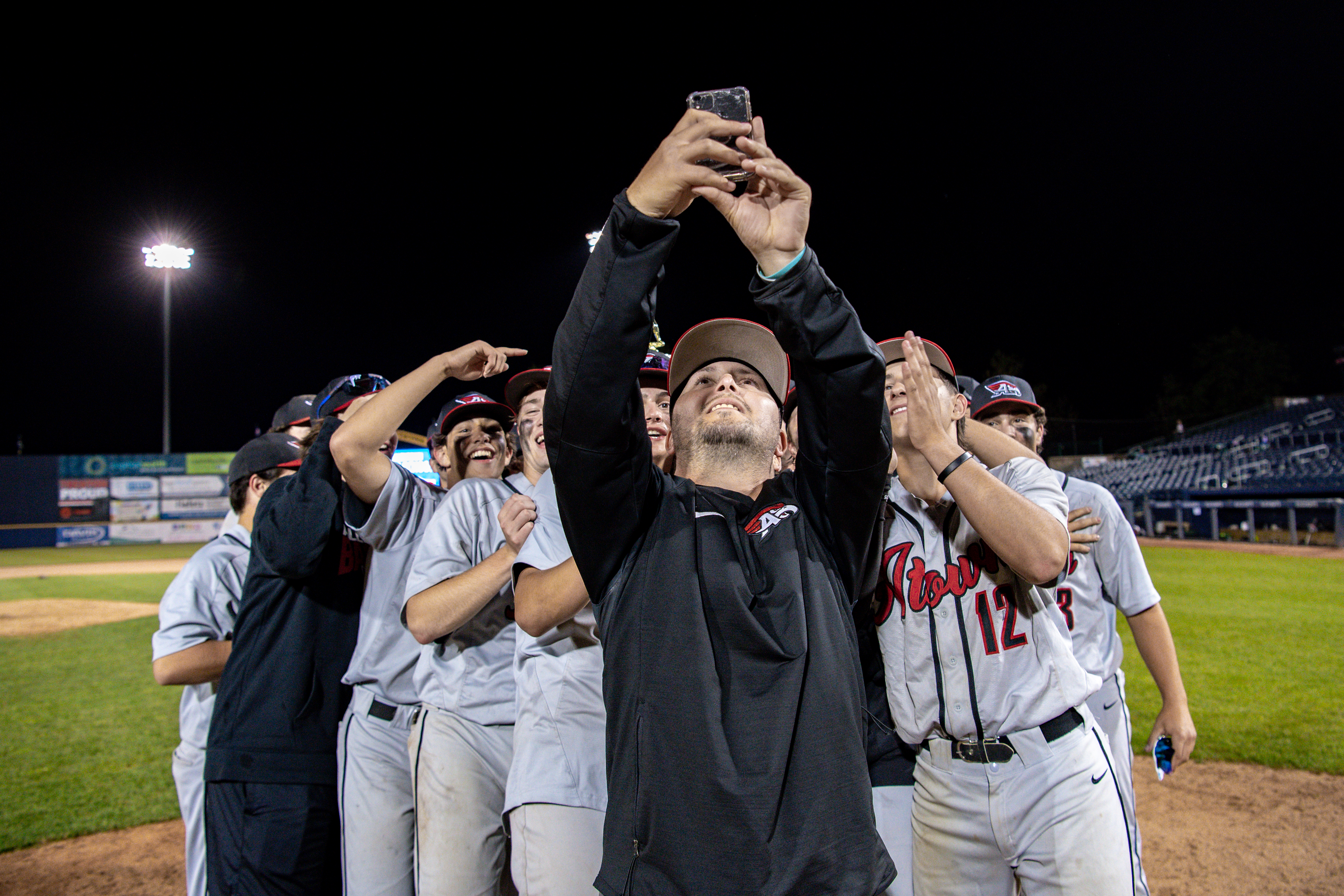 Mercer community celebrates after Braves win World Series - The