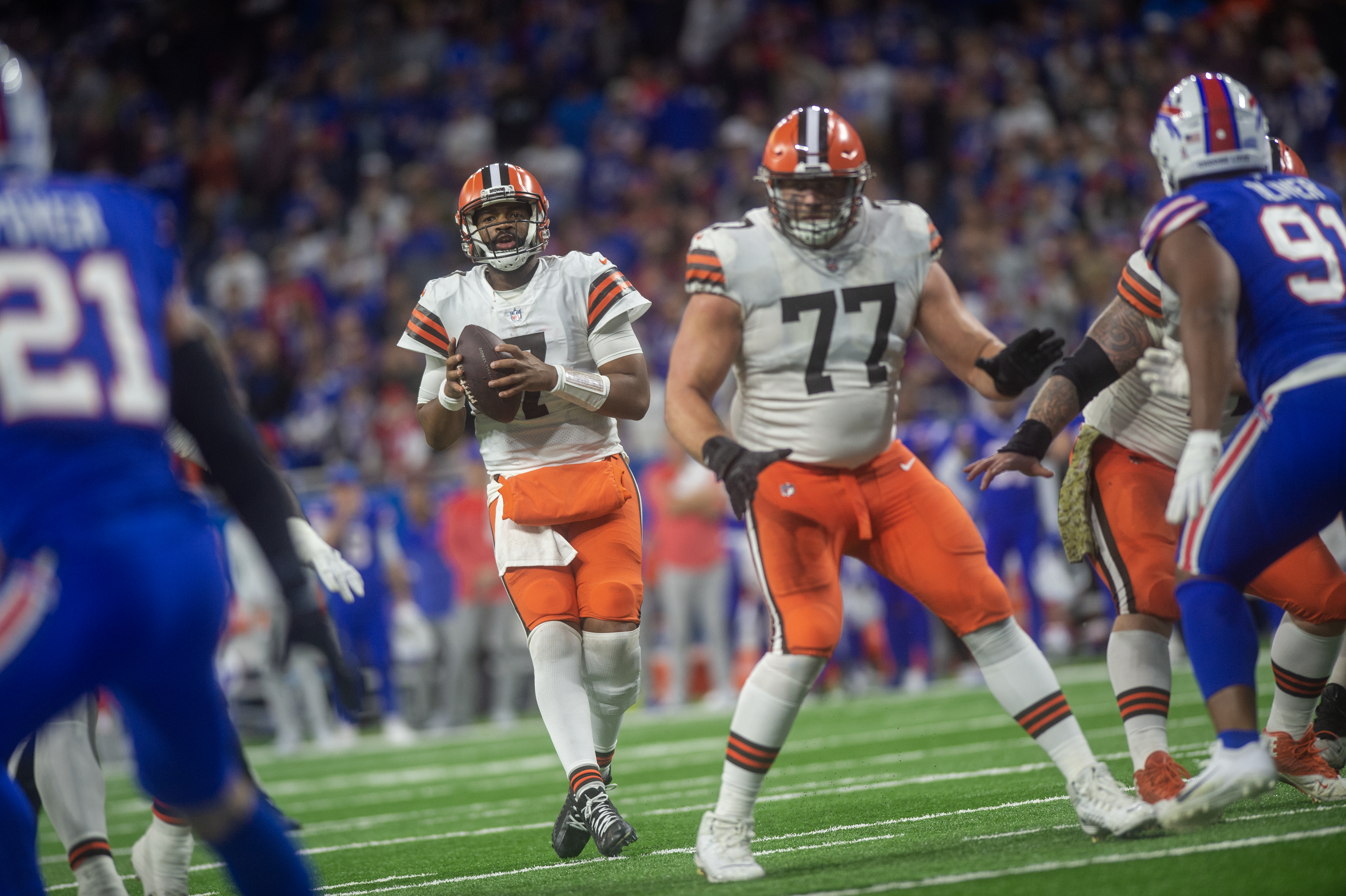 The Cleveland Browns and Buffalo Bills play week 11 at Ford Field