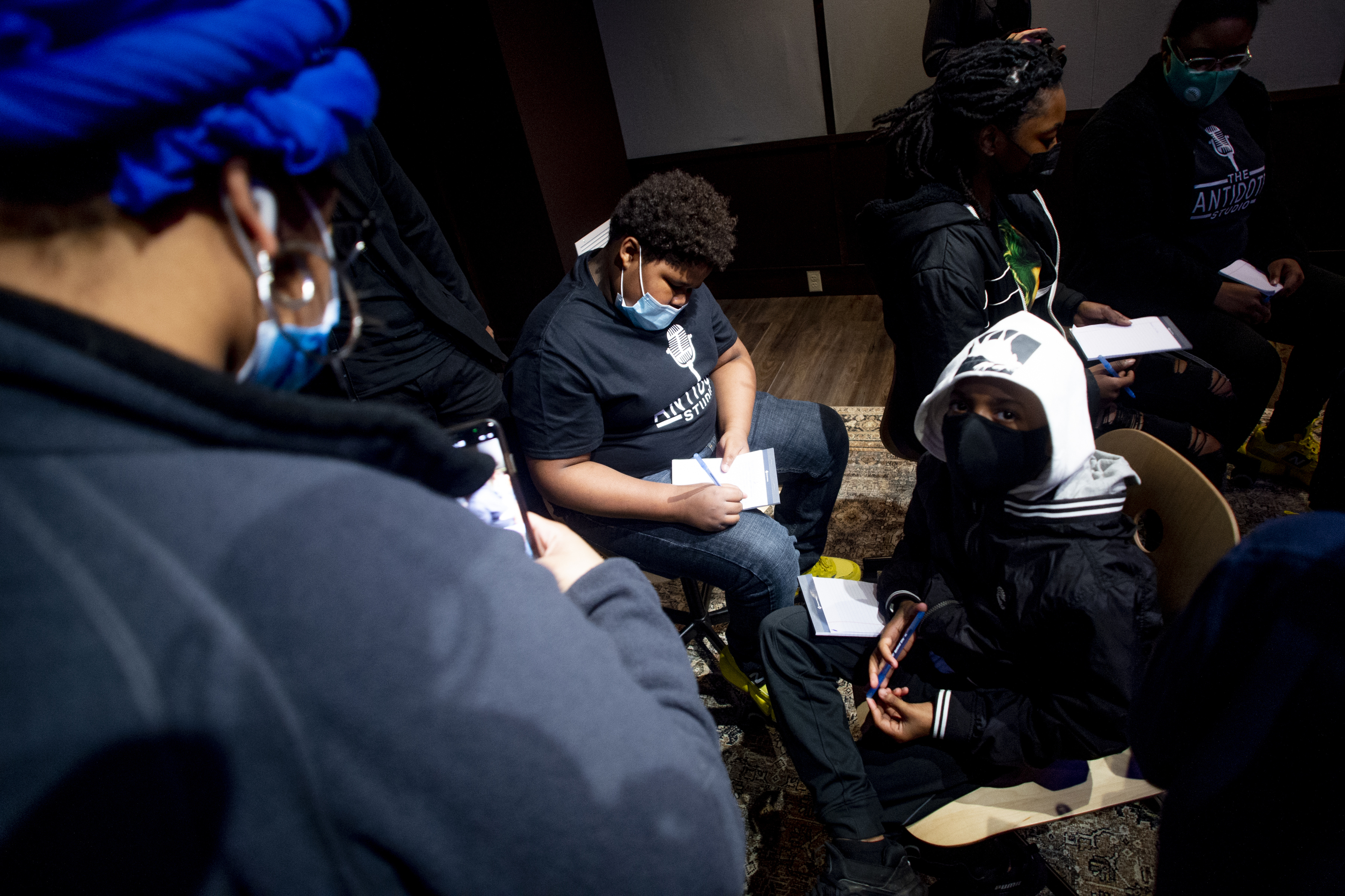 New recording studio provides opportunities for Flint youth - mlive.com