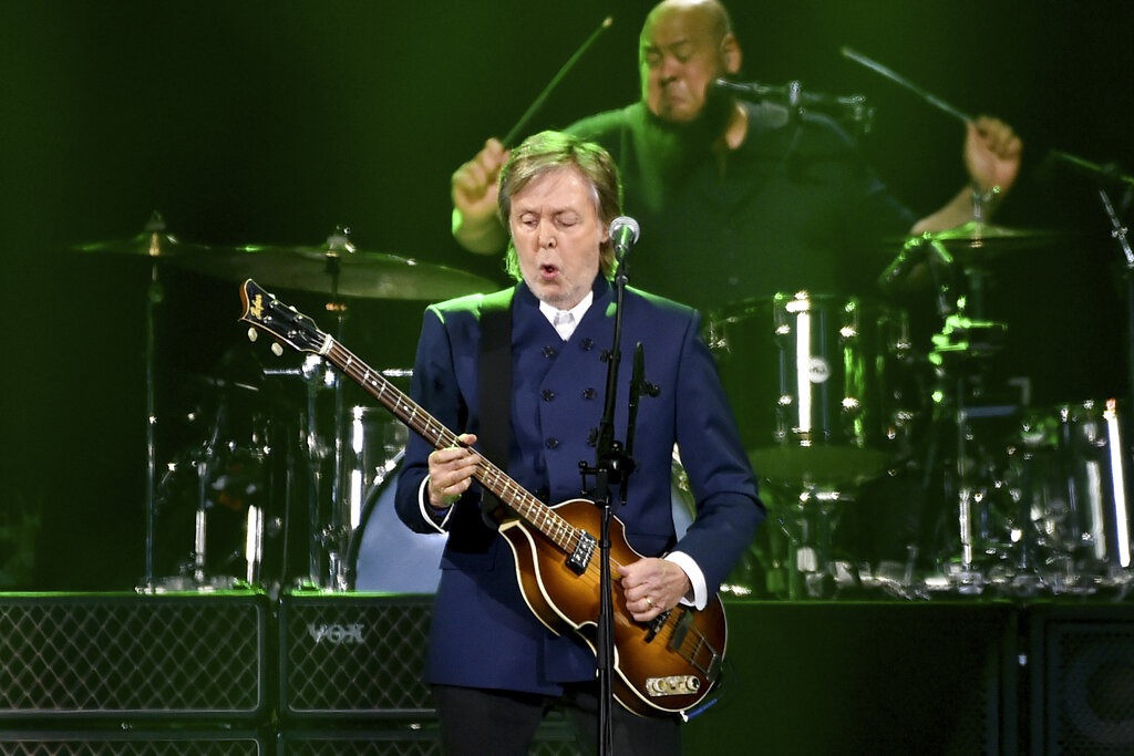 paul-mccartney-metlife-stadium-review-a-marathon-jam-fit-for-his-80th