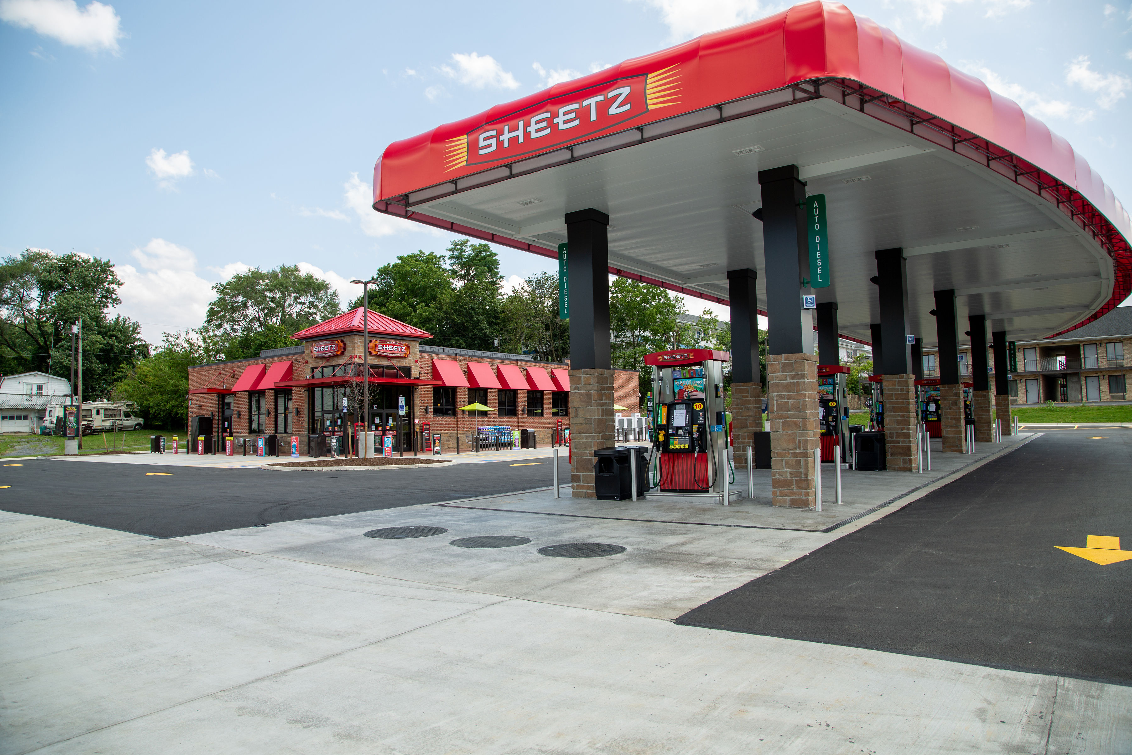Sheetz extending price cut on gas, plus new diesel deal to celebrate truck drivers