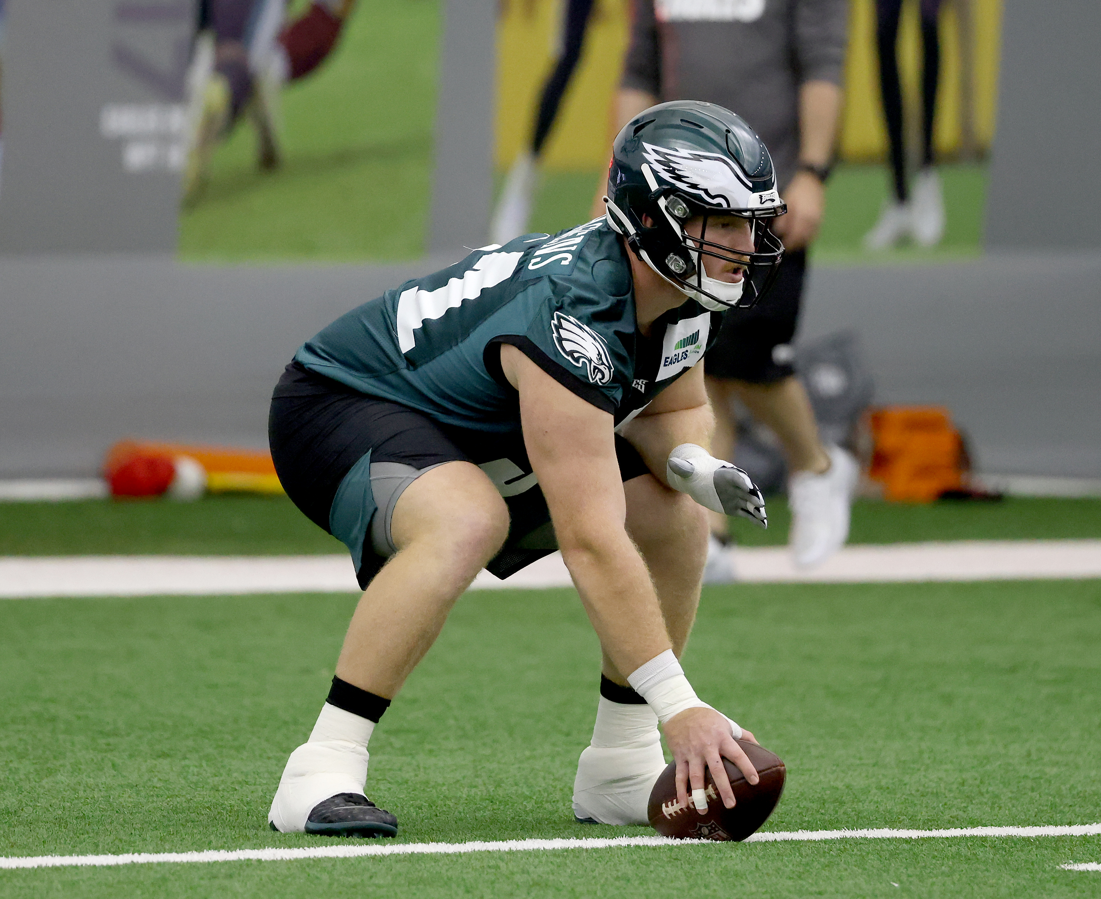 How a guarantee to Texans' rookie could be holding up Eagles' Cam Jurgens  deal 