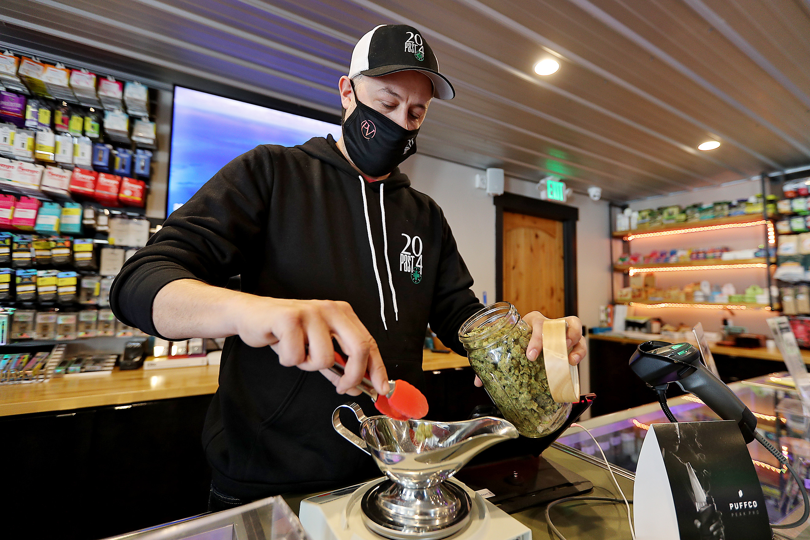 A glimpse inside Michigan s evolving marijuana shop experience