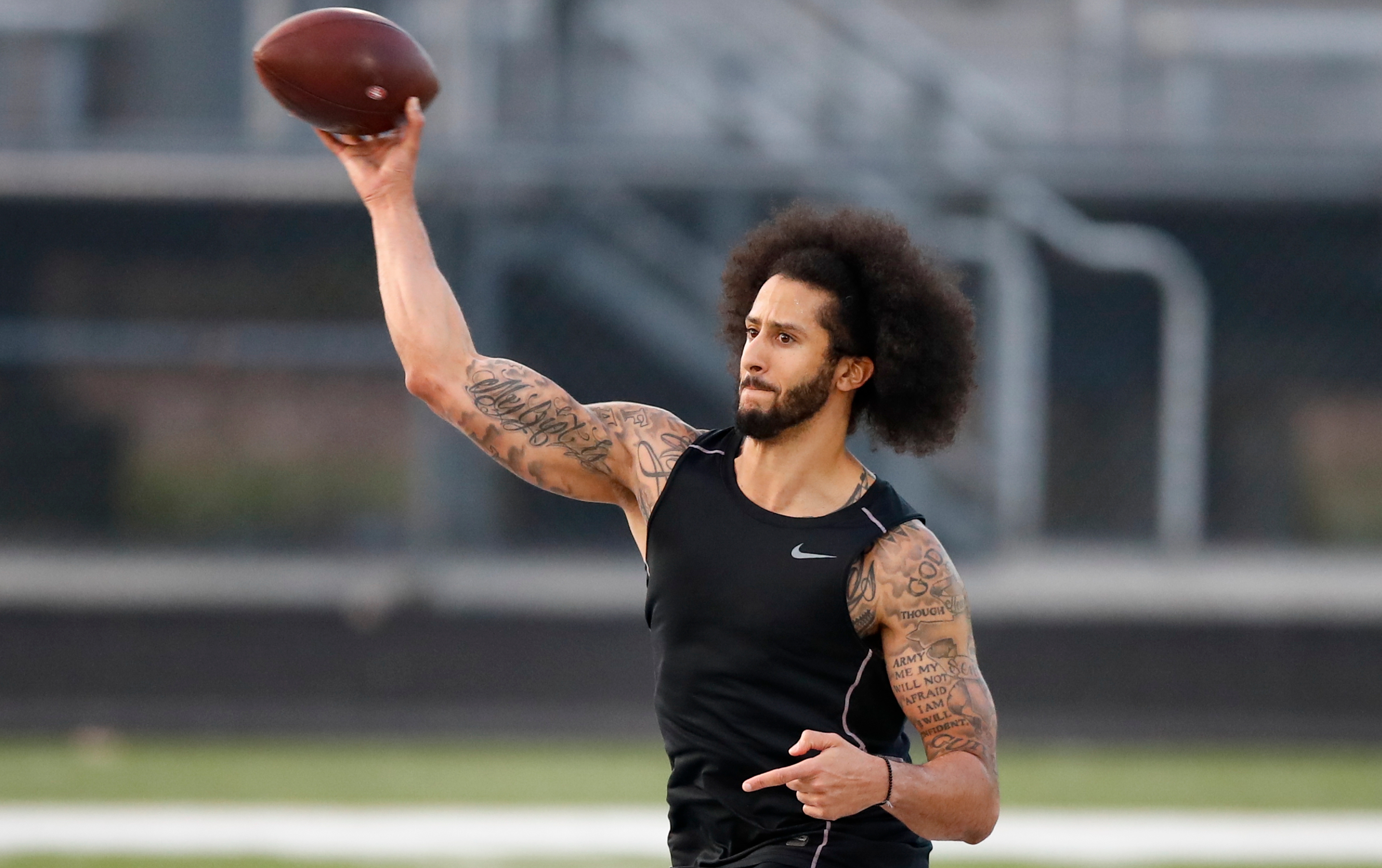 49ers coach Kyle Shanahan praises Colin Kaepernick's protest