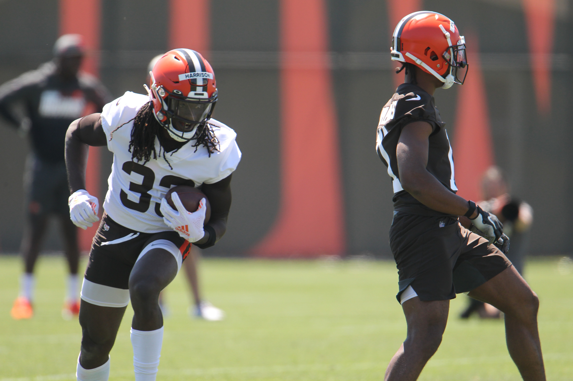 Greg Newsome II and Jeremiah Owusu-Koramoah bring “different element” to  Browns