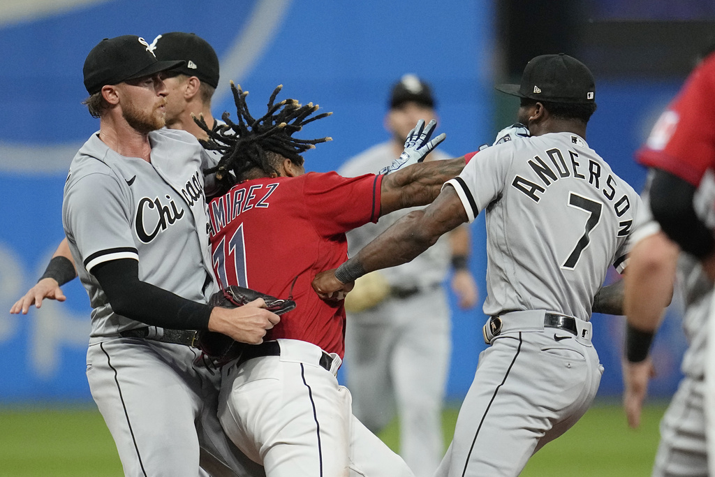 White Sox culture in question after Tim Anderson suspension