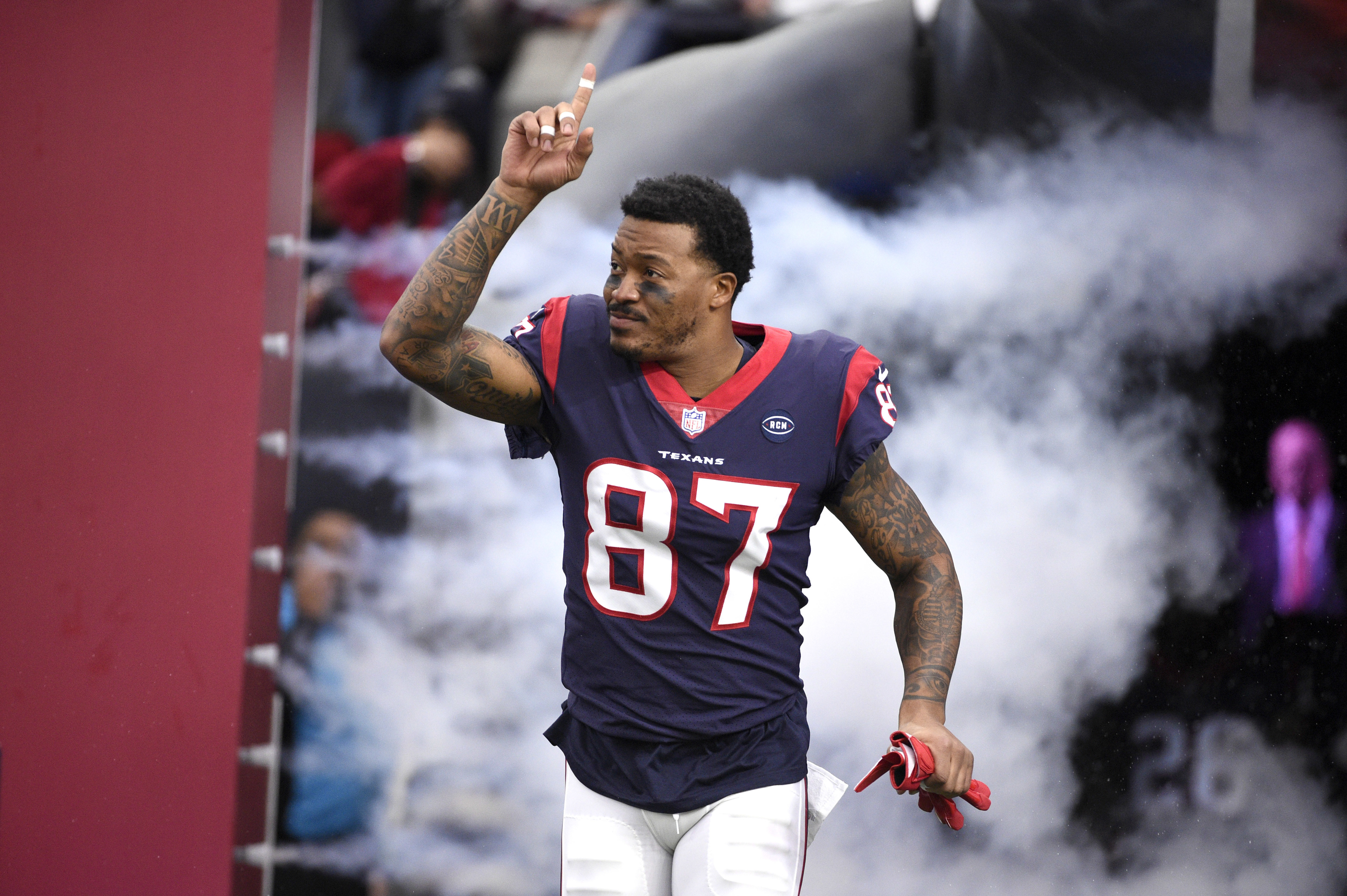 Demaryius Thomas announces retirement from NFL