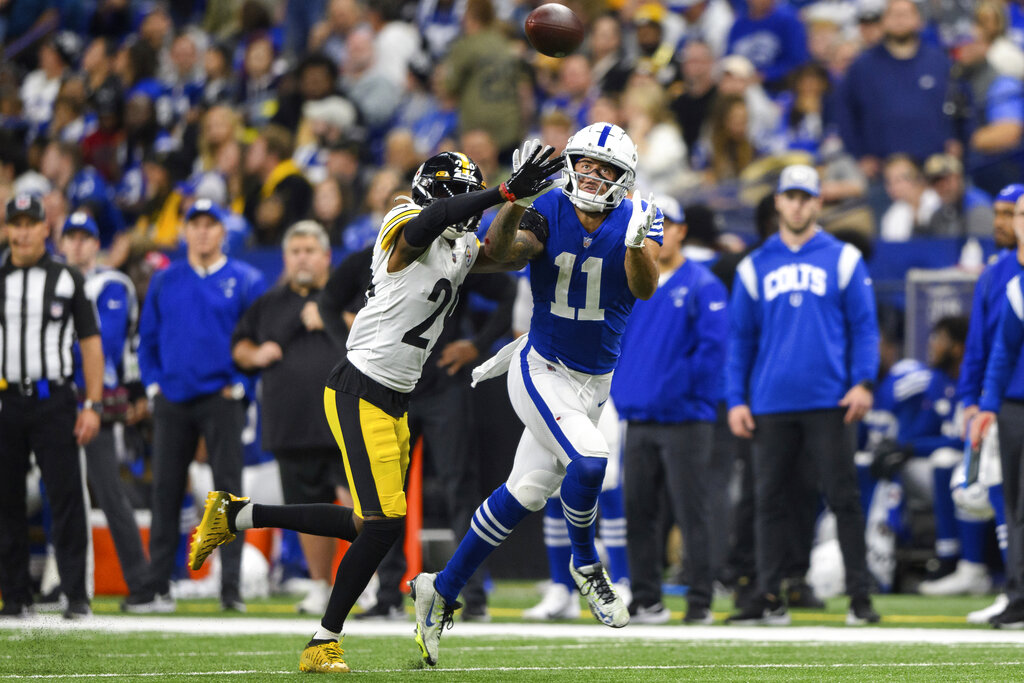 Can't-Miss Play: Pittsburgh Steelers cornerback Levi Wallace's big-time  dive nets his third INT of season