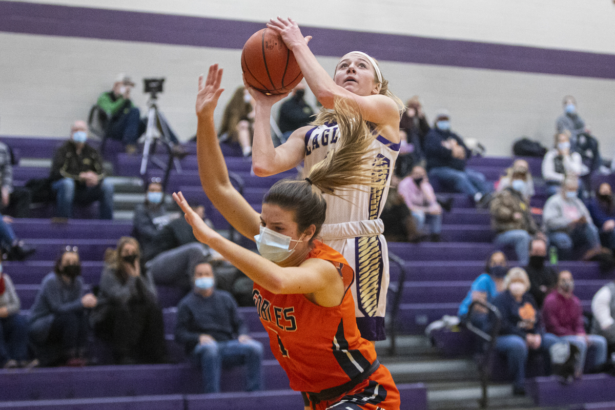 Schoolcraft girls basketball defeats Gobles 4526