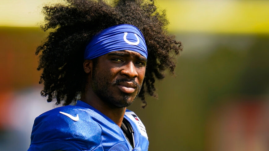 September 25, 2022, Indianapolis, Indiana, U.S: Indianapolis Colts  cornerback Tony Brown (38) lines up for a kickoff return during the game  between the Kansas City Chiefs and the Indianapolis Colts at Lucas