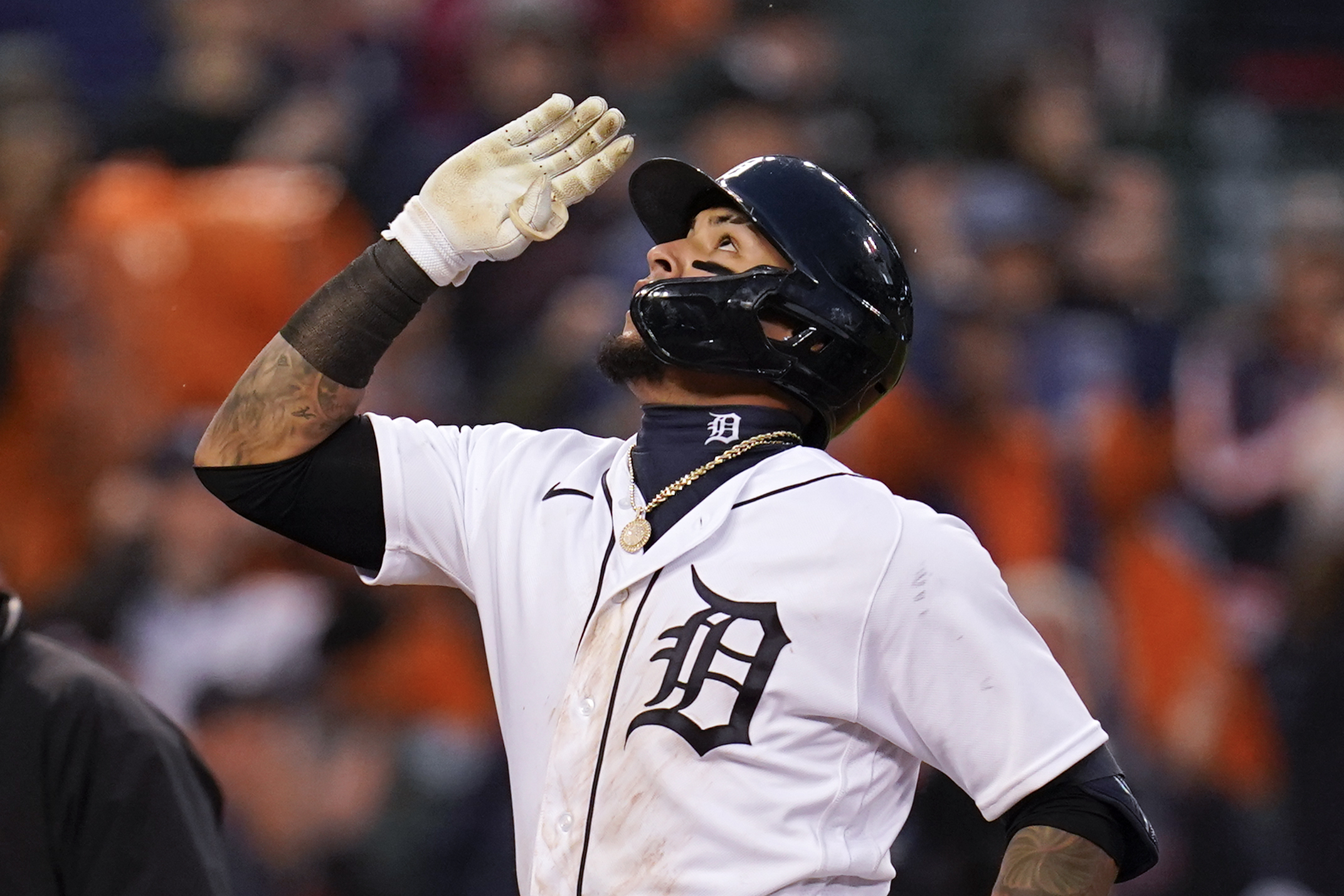 Tigers' Javier Baez benched after multiple head-scratching mistakes vs Blue  Jays