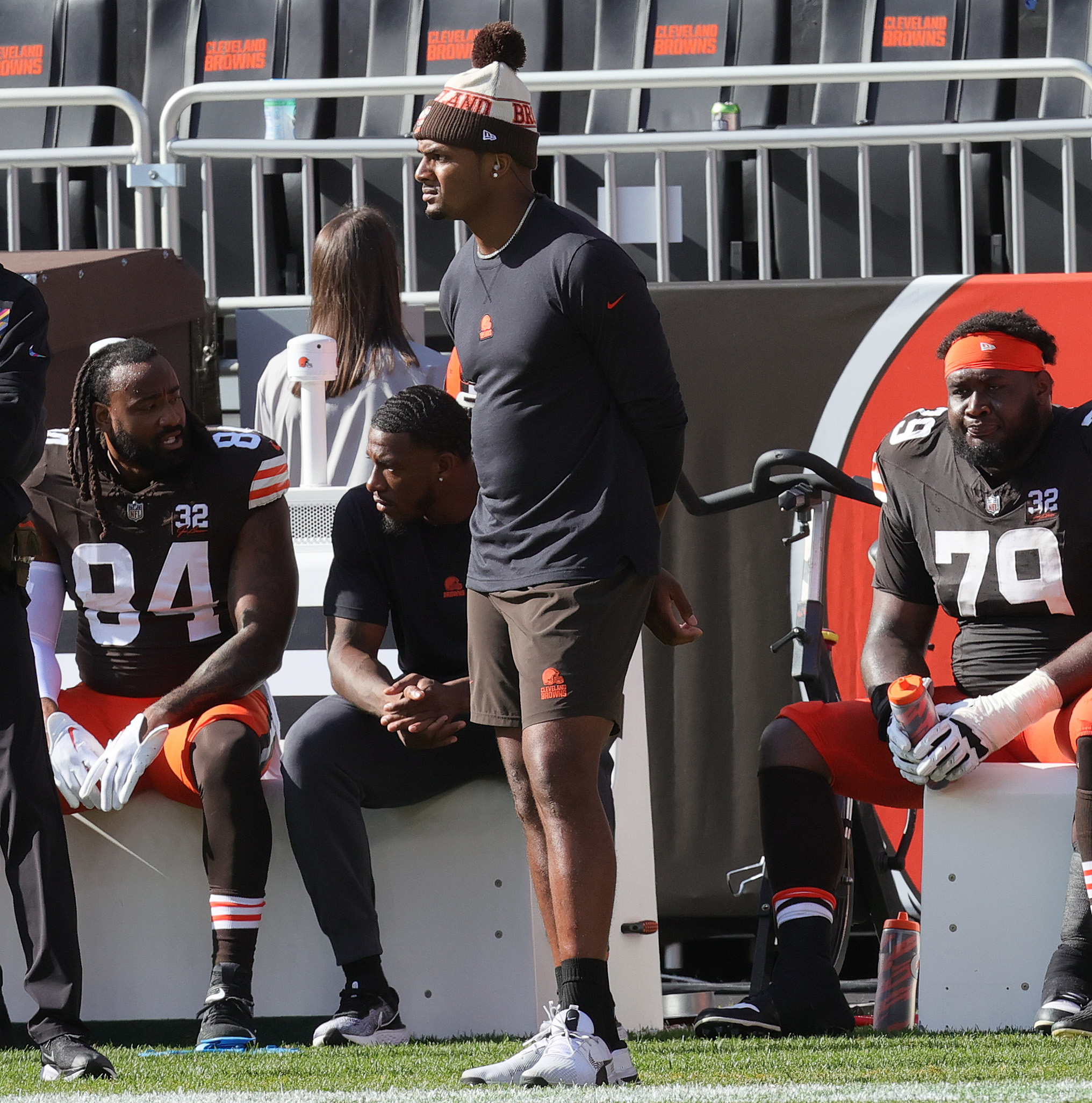 Deshaun Watson all smiles at Brown practice despite suspension