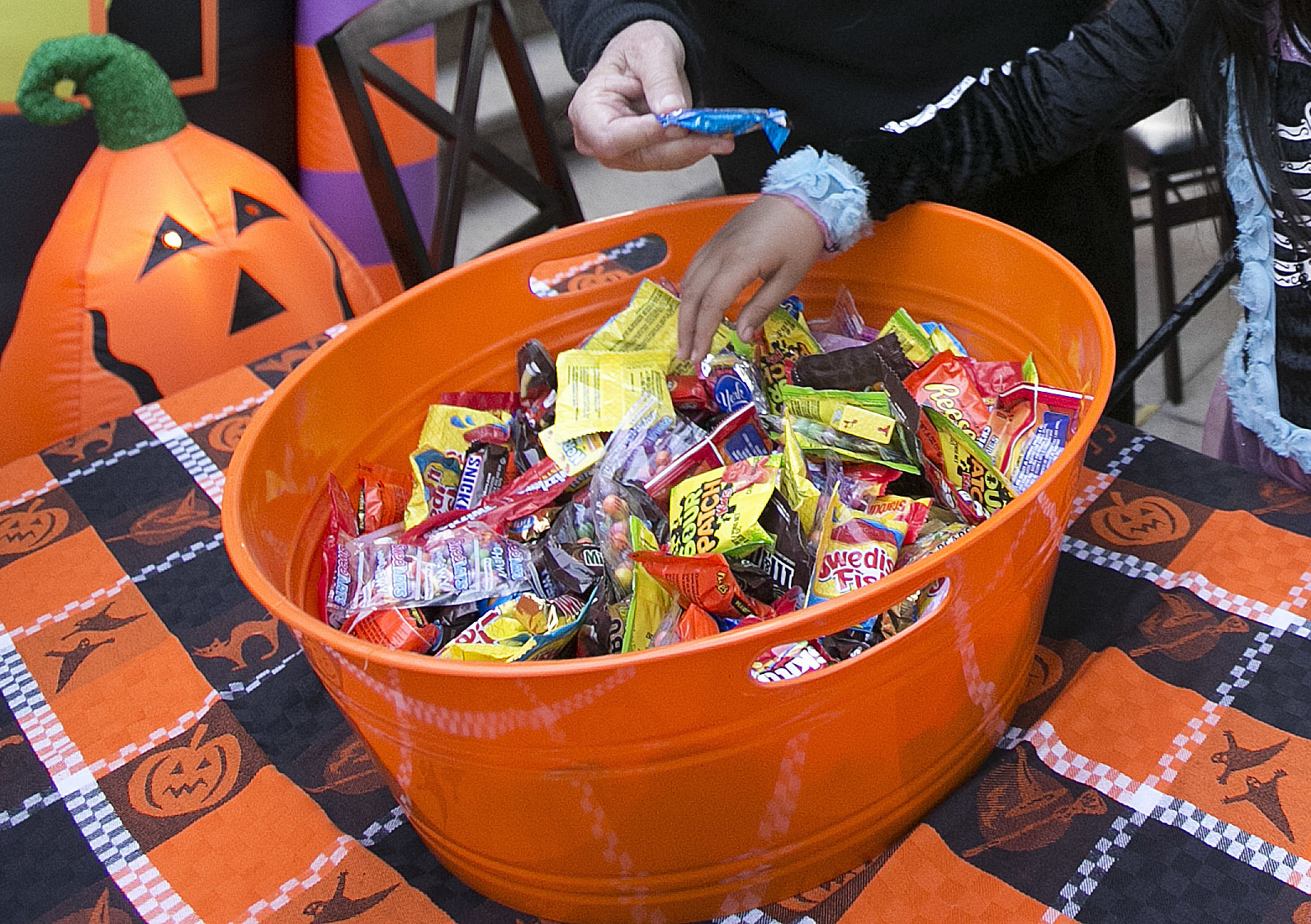 What S The Best Halloween Candy Don T Ask A Patriots Qb Anti Analysis Candy Rankings Masslive Com