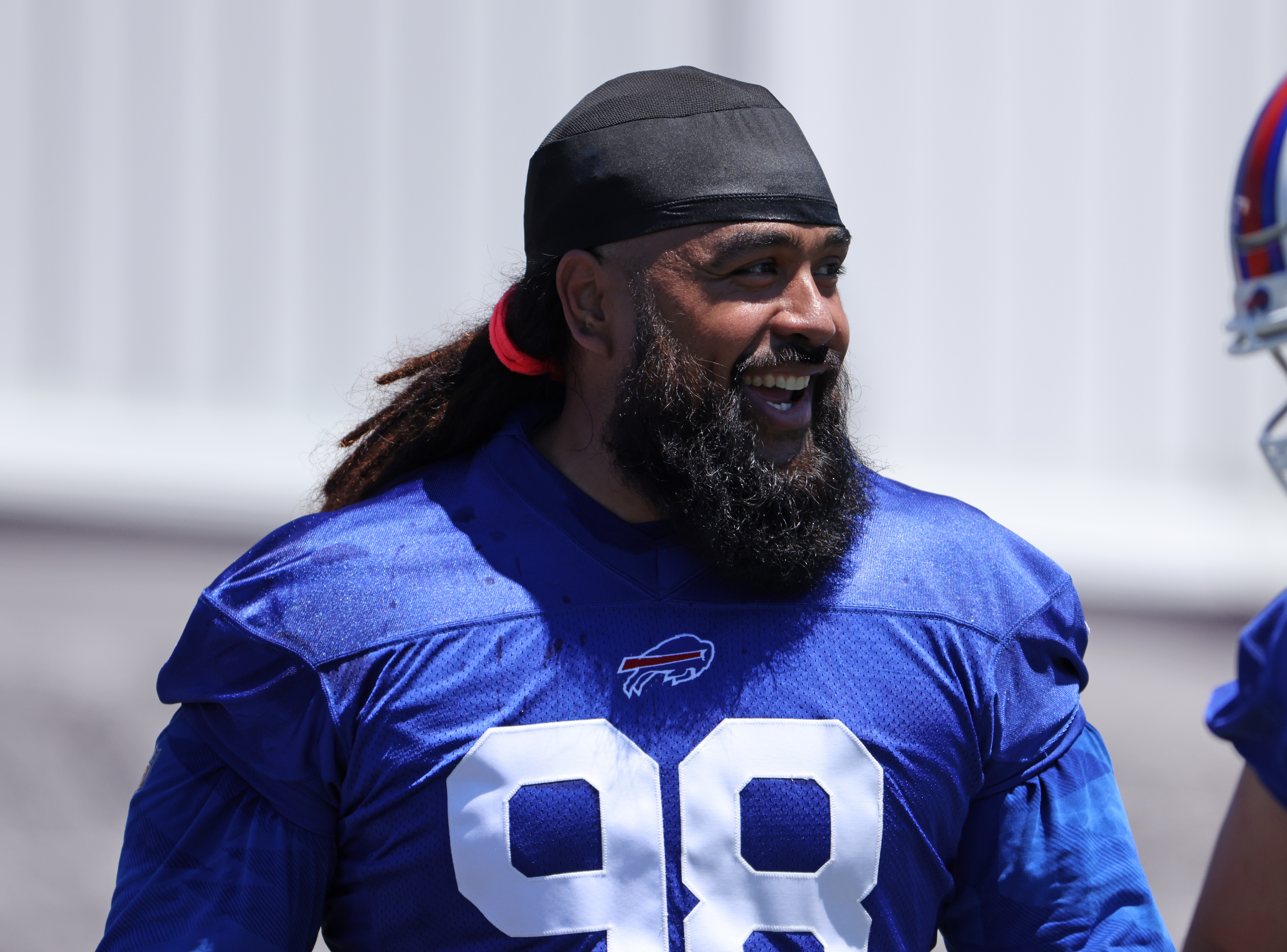 Buffalo Bills Star Lotulelei (98) looks on during the first half