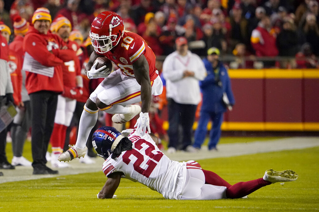 Chiefs' Derrick Gore questionable with neck injury in preseason Week 1