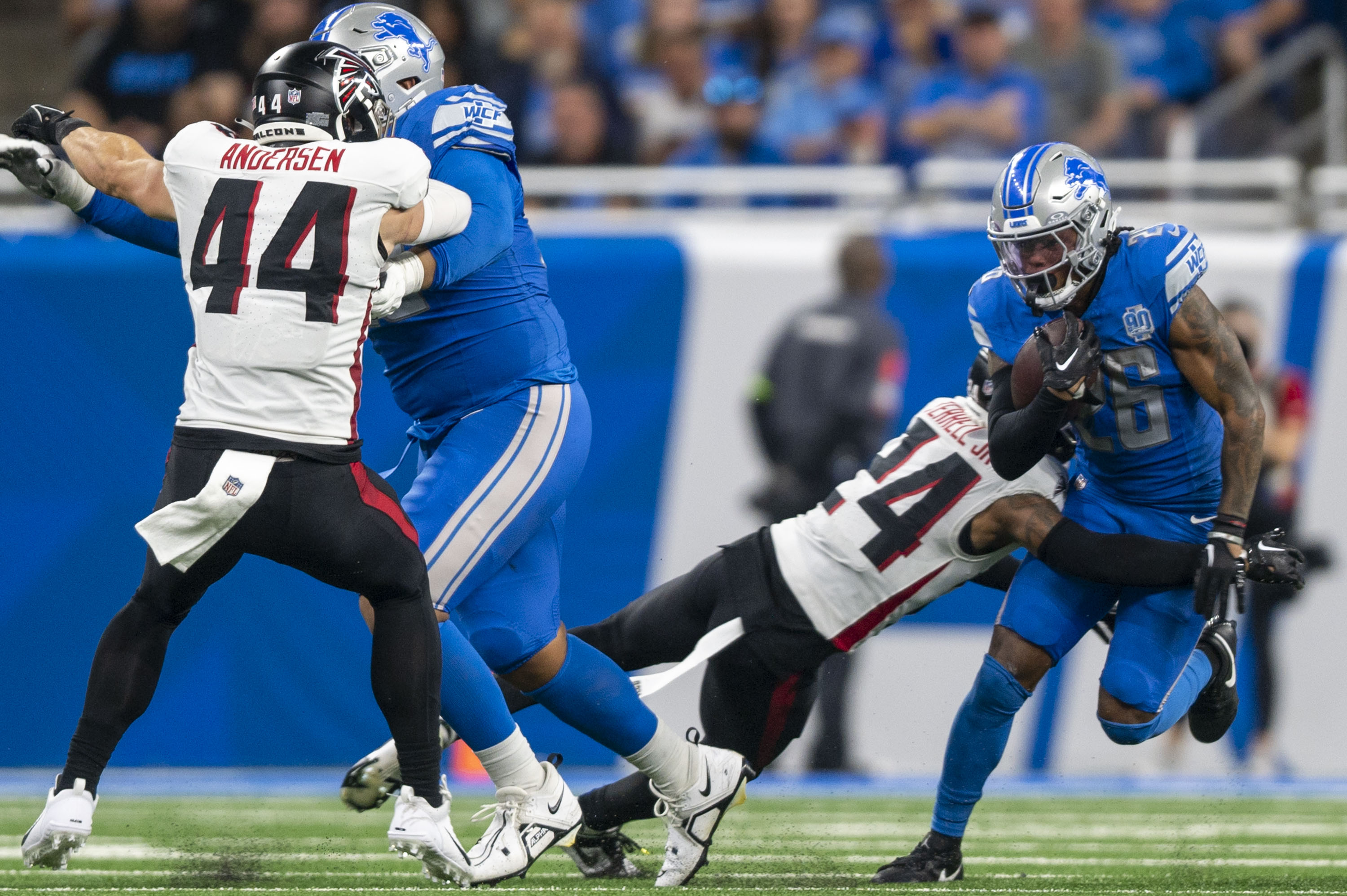 Detroit Lions running back Jahmyr Gibbs (26) warms up before the