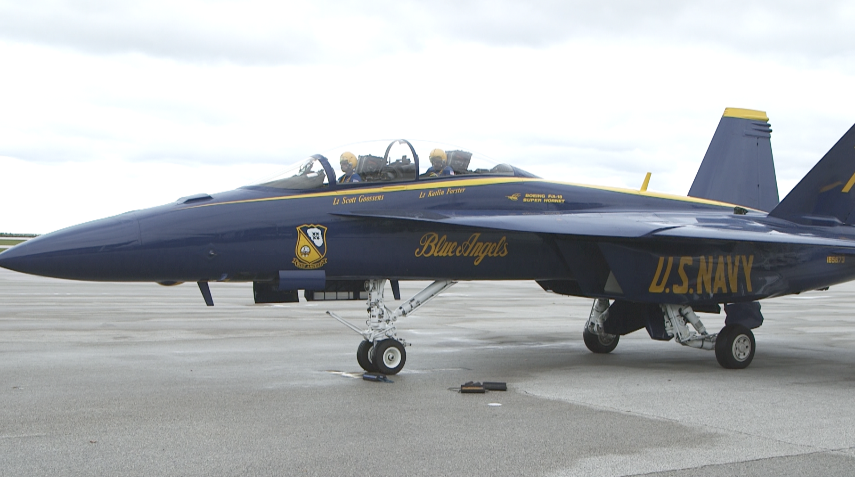 Blue Angels' Classic F/A-18 Hornets Take Final Flights After 34