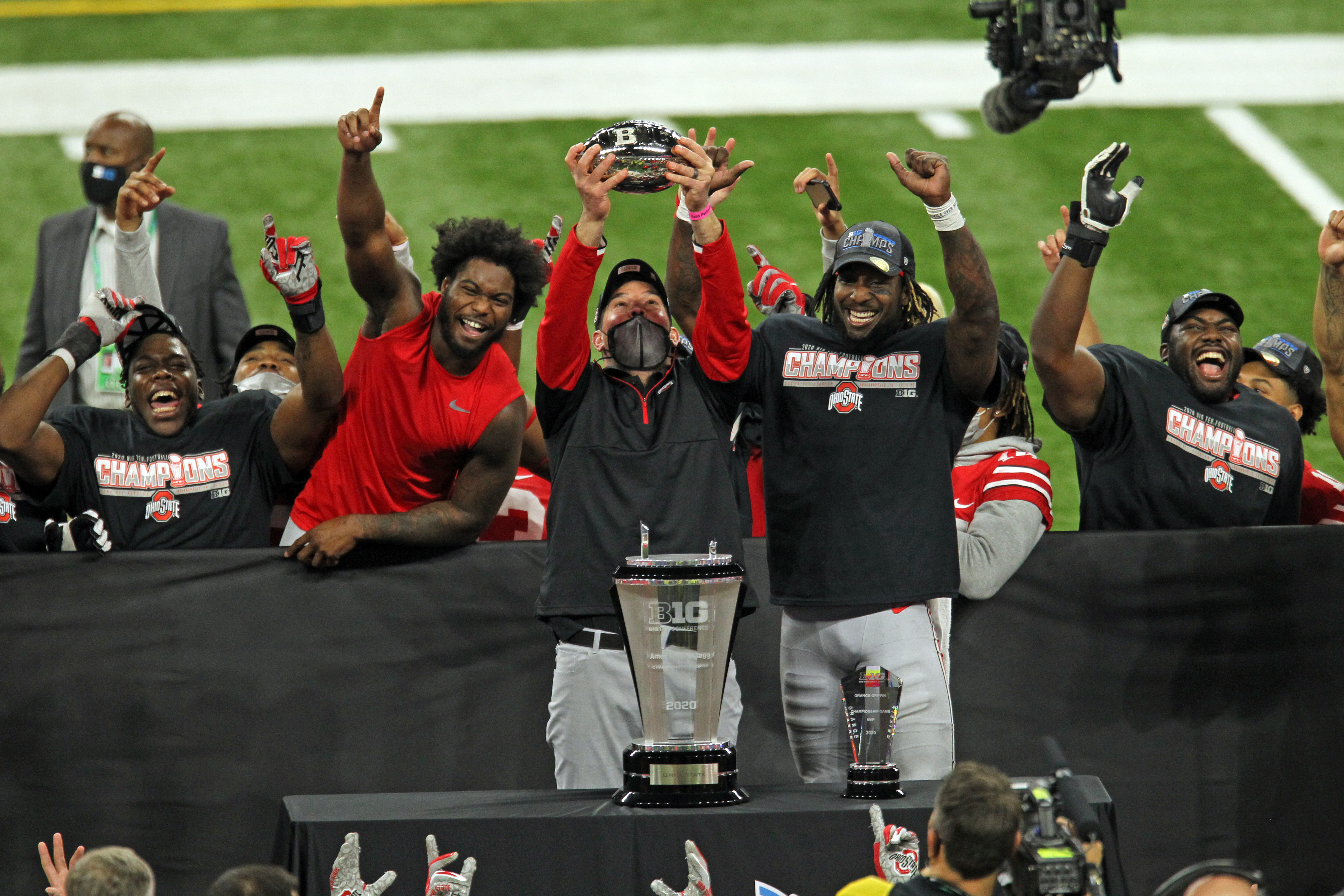 New Ohio State football stars emerge in time to lead 22 10 victory