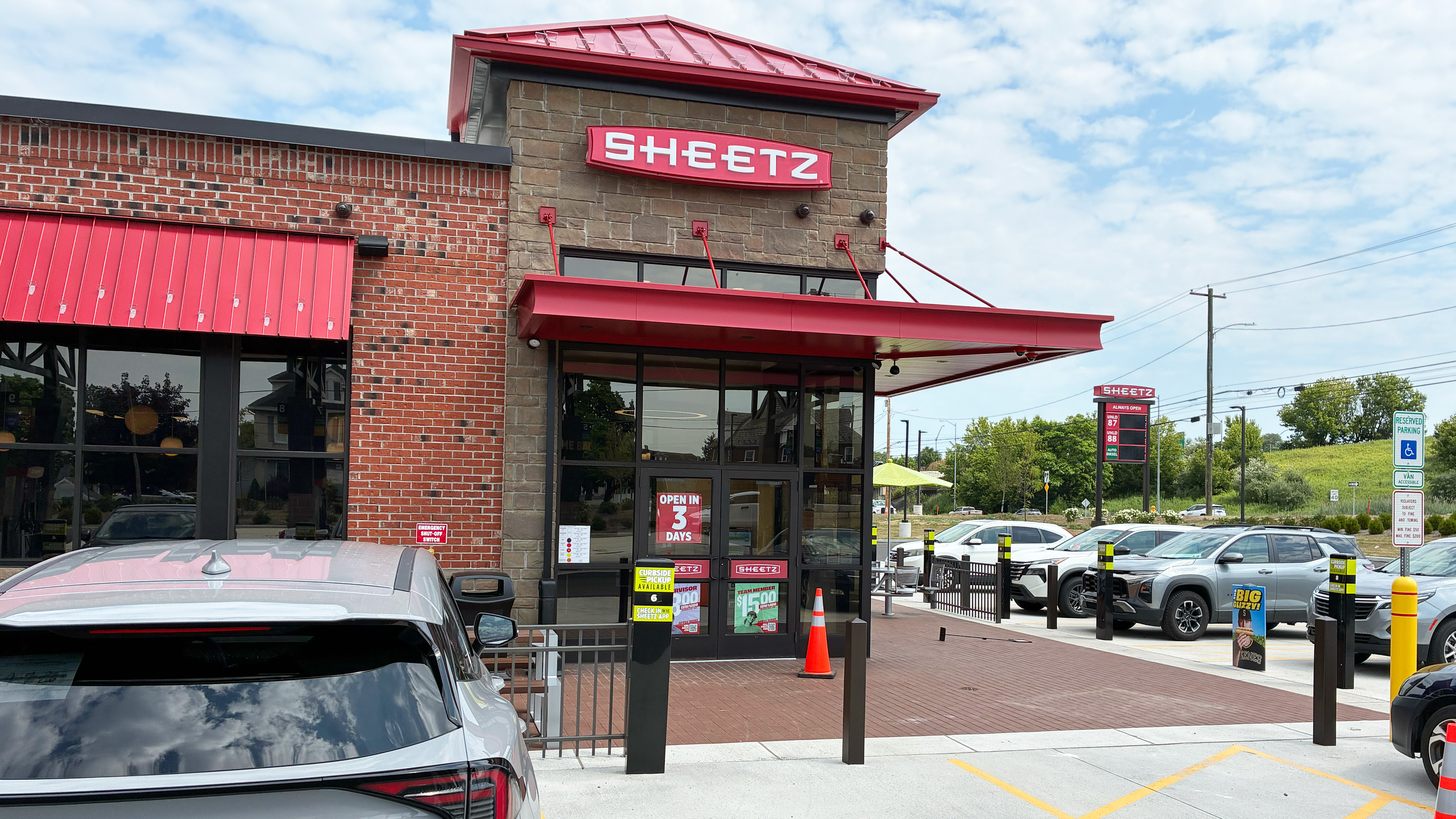 Westlake to review 24-hour Sheetz near I-90 - cleveland.com