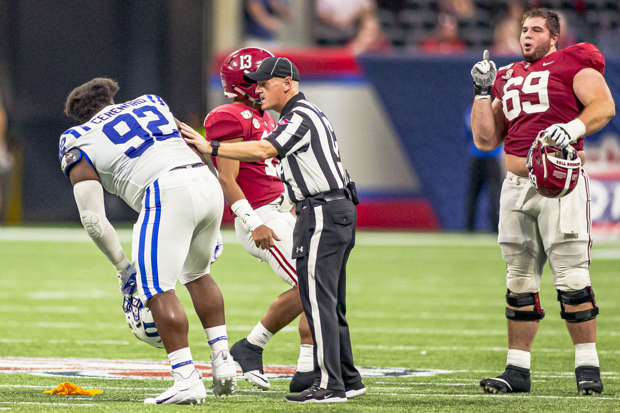 Entire Alabama team shows Landon Dickerson love after his injury