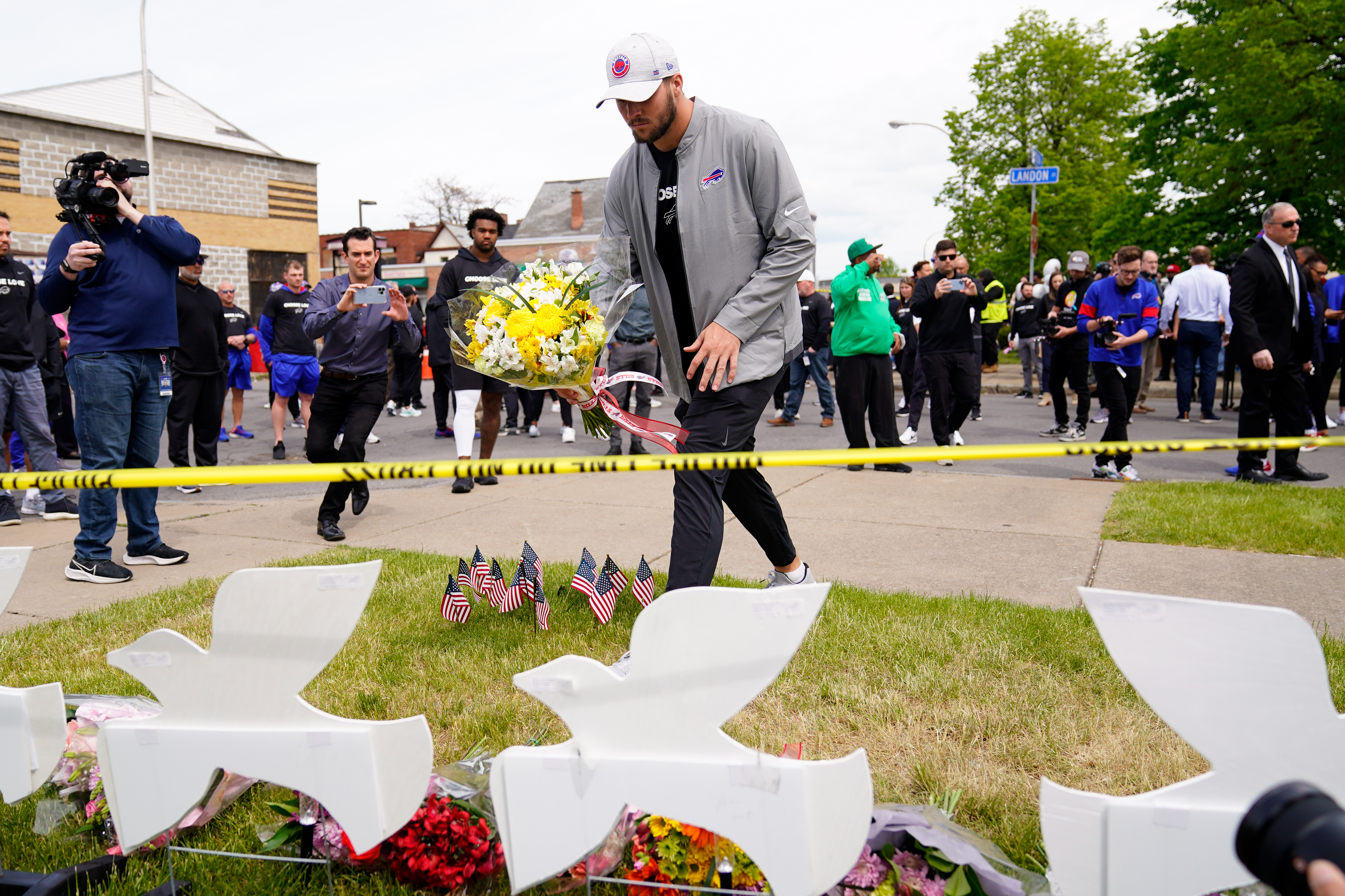 Buffalo Bills distribute food at site of mass shooting