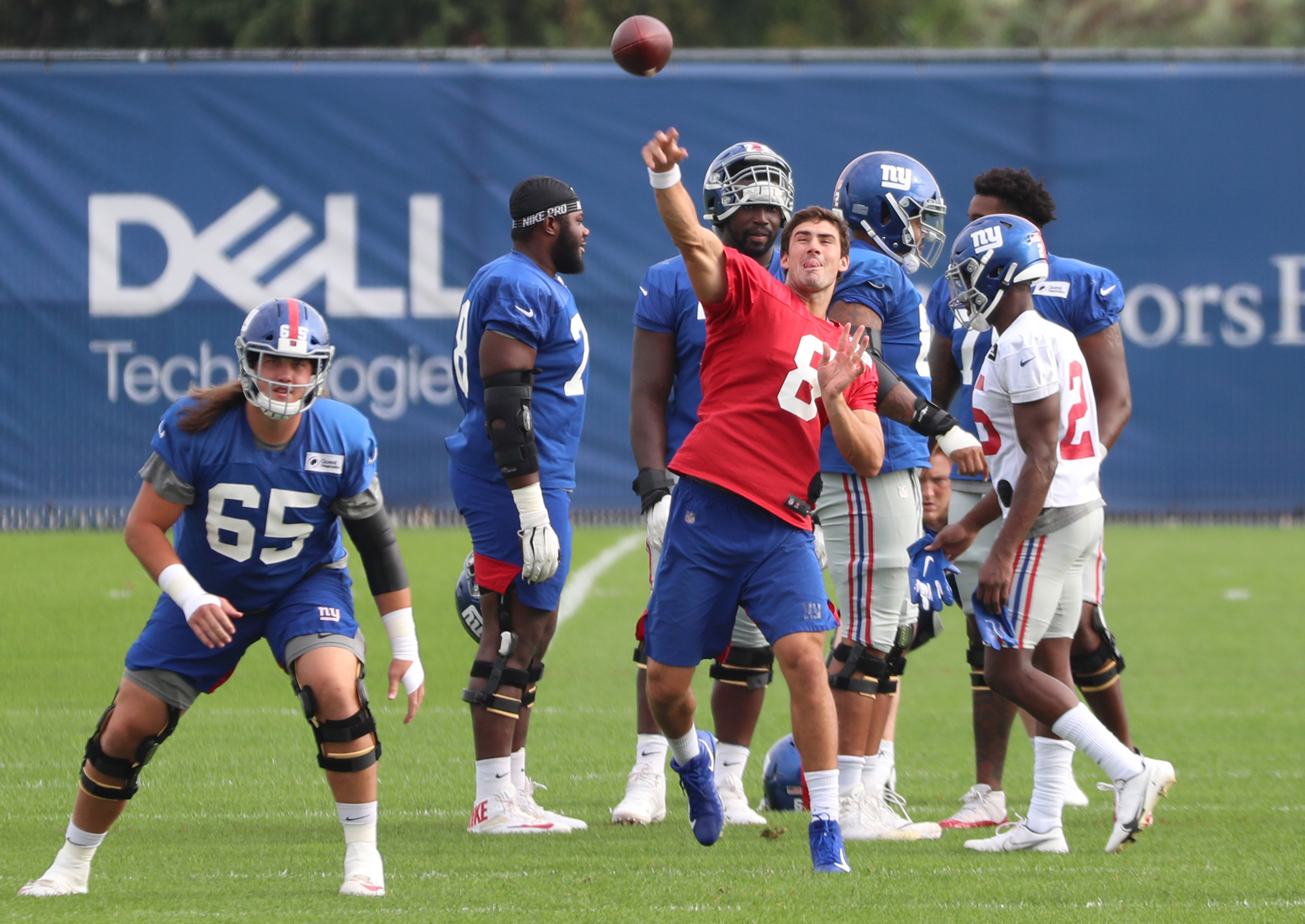 New York Giants Training Camp Profile: LB Carter Coughlin - Sports  Illustrated New York Giants News, Analysis and More
