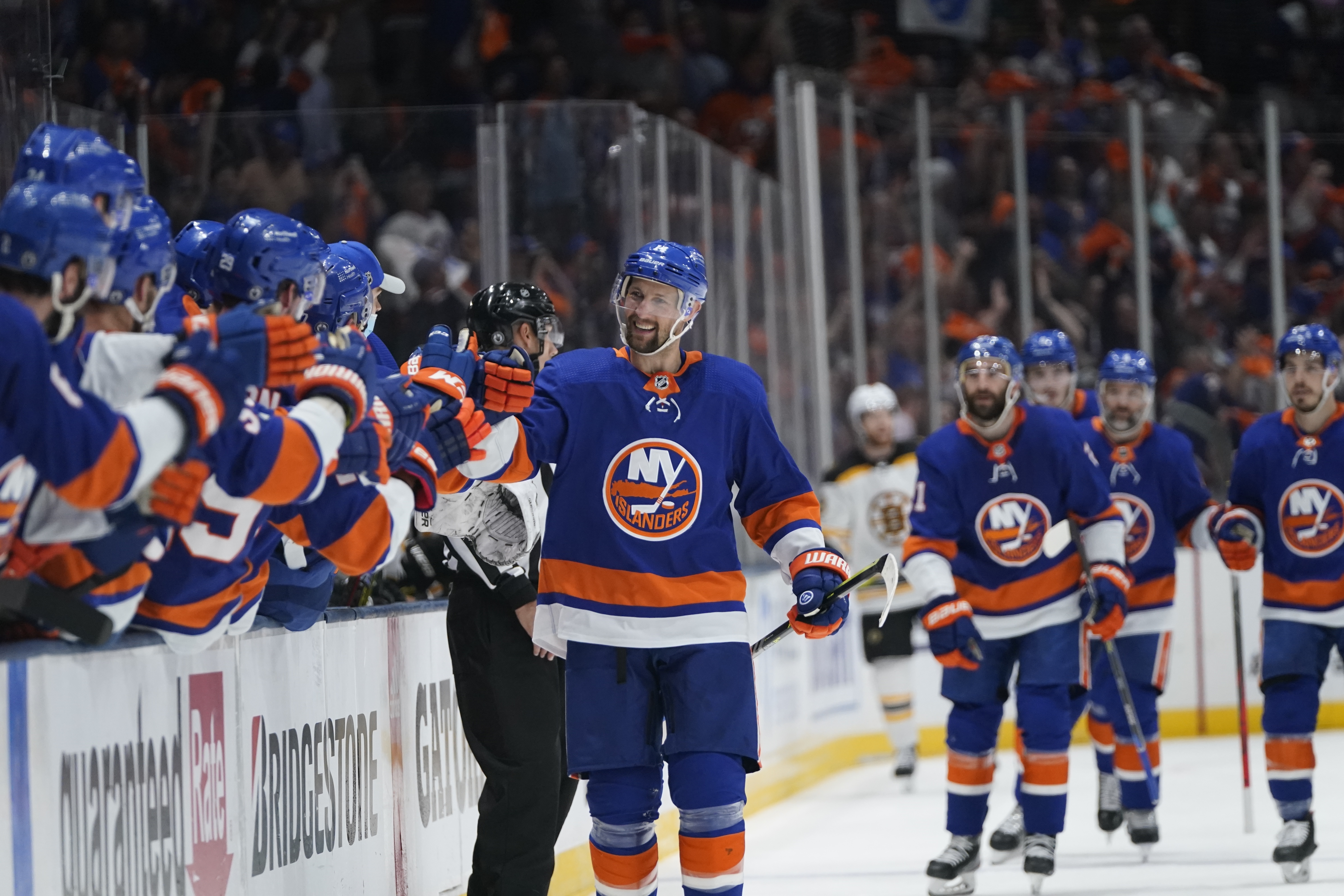 How To Watch The New York Islanders Vs Tampa Bay Lightning 6 13 21 Stanley Cup Semifinals Game 1 Channel Stream Time Mlive Com