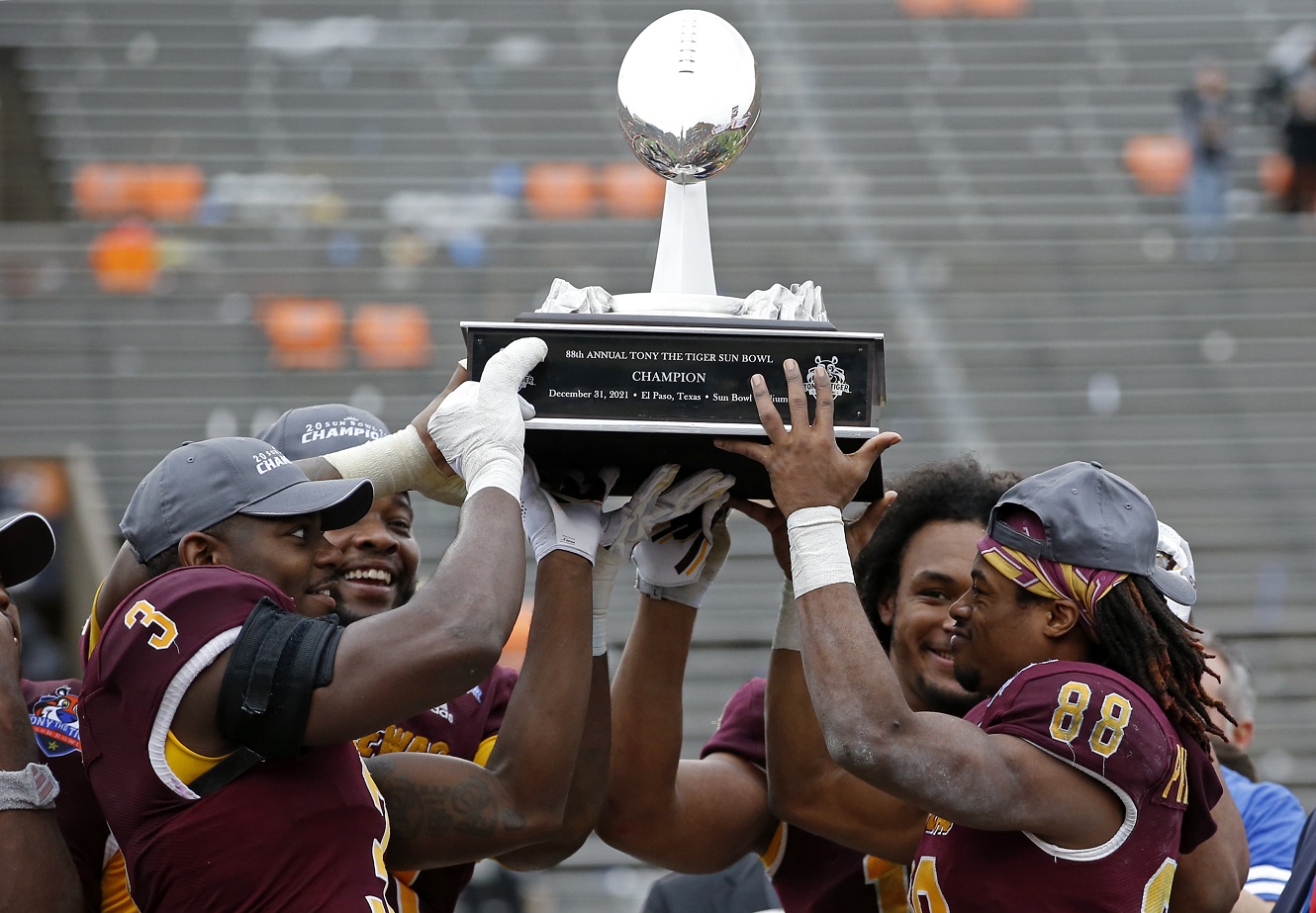 Central Michigan wins home opener via last-second field goal – The Morning  Sun