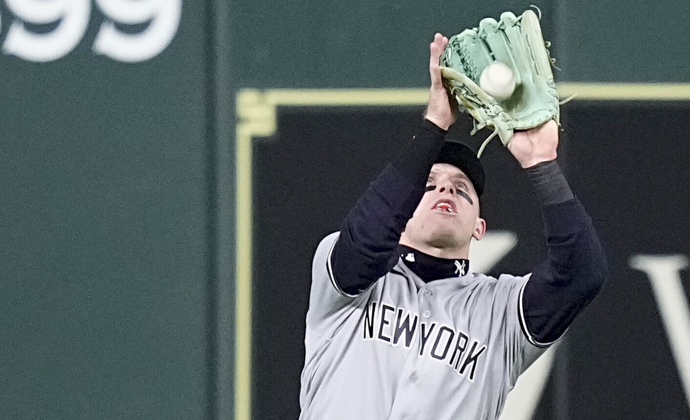 Yankees bat boy hides long hair after uproar over breaking team rule – NBC  Sports Boston