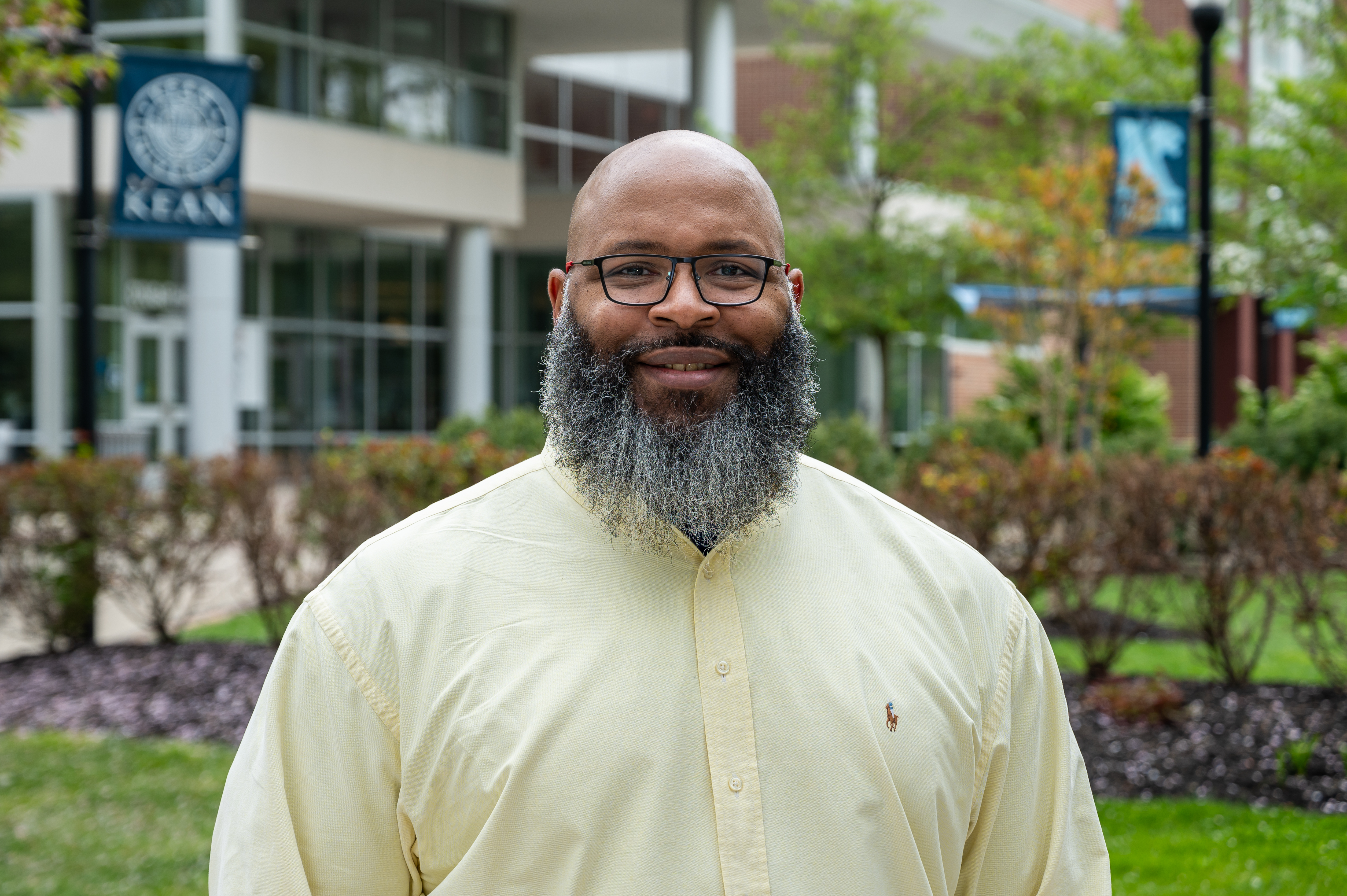 Retired Giants OT Kareem McKenzie earns Ph.D.