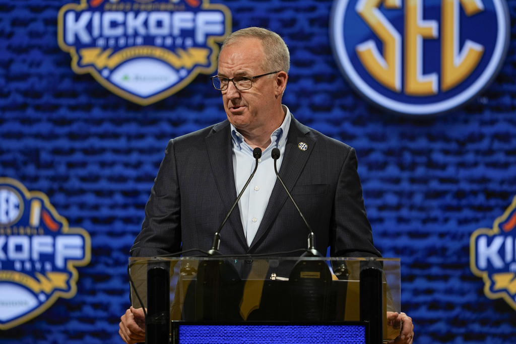 SEC commissioner Greg Sankey voices opposition to early signing period:  'We're crushing coaches in December' 